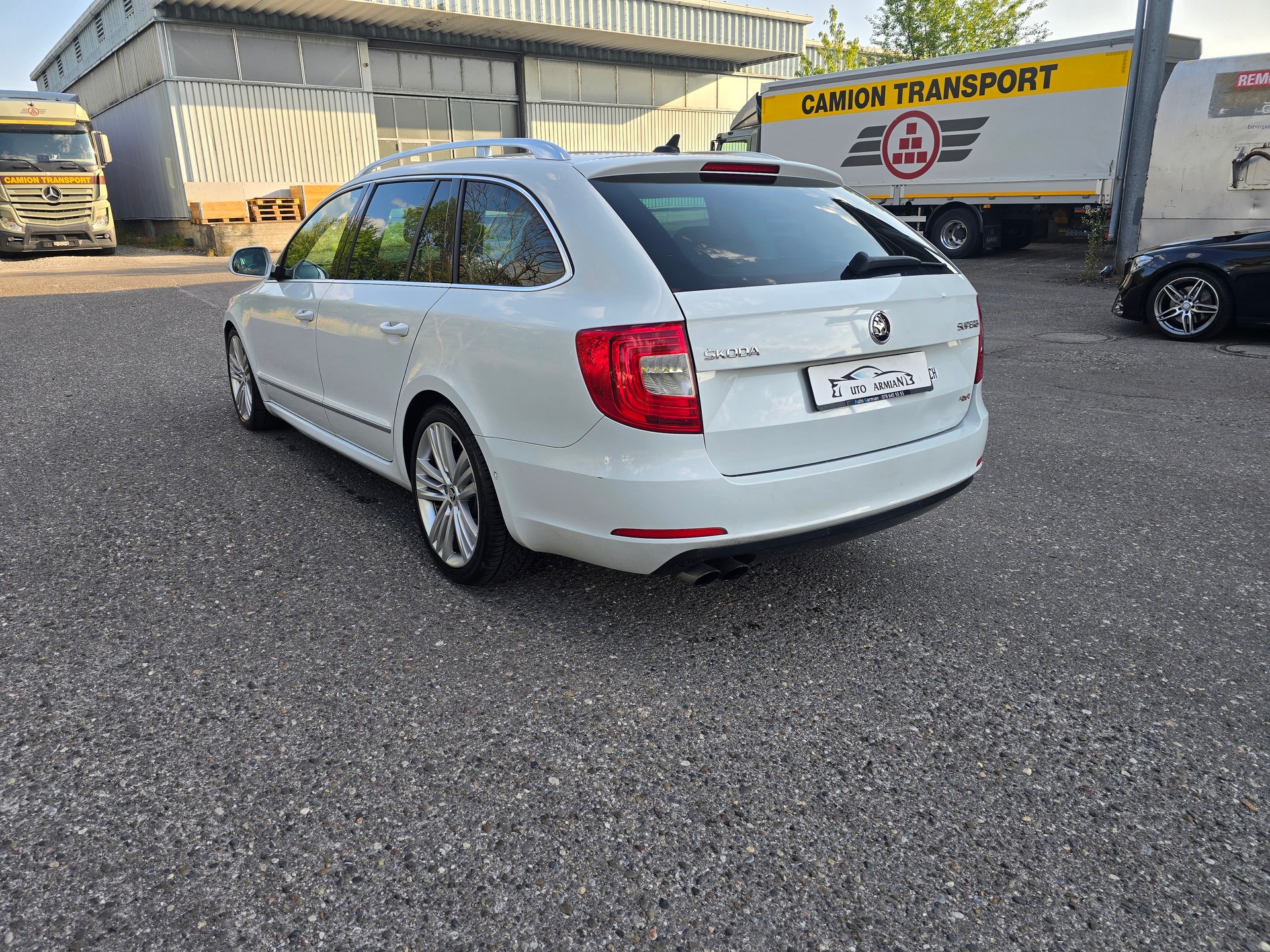 SKODA Superb Combi 2.0 TDi Elegance 4x4 DSG-image-4