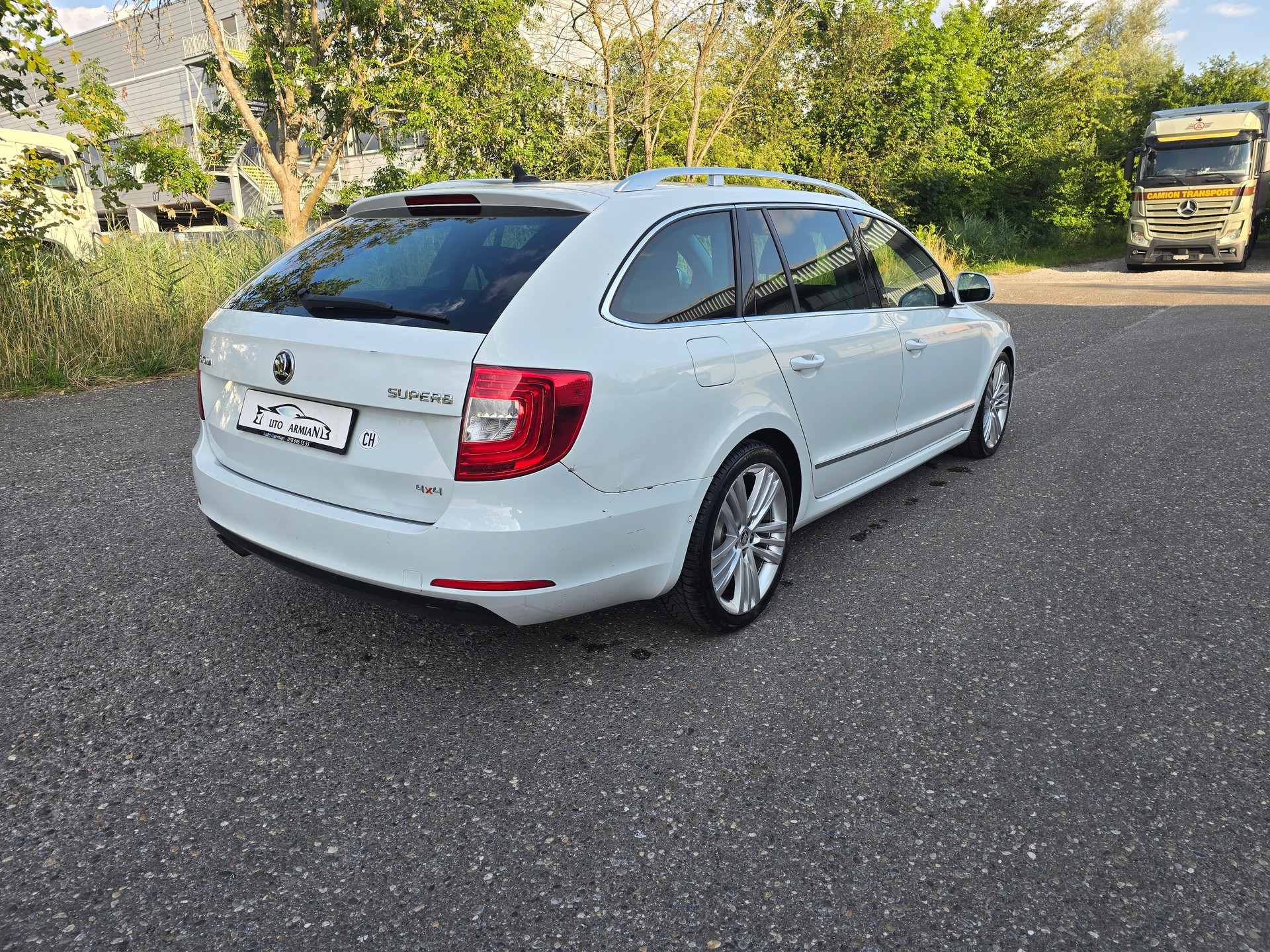 SKODA Superb Combi 2.0 TDi Elegance 4x4 DSG-image-5