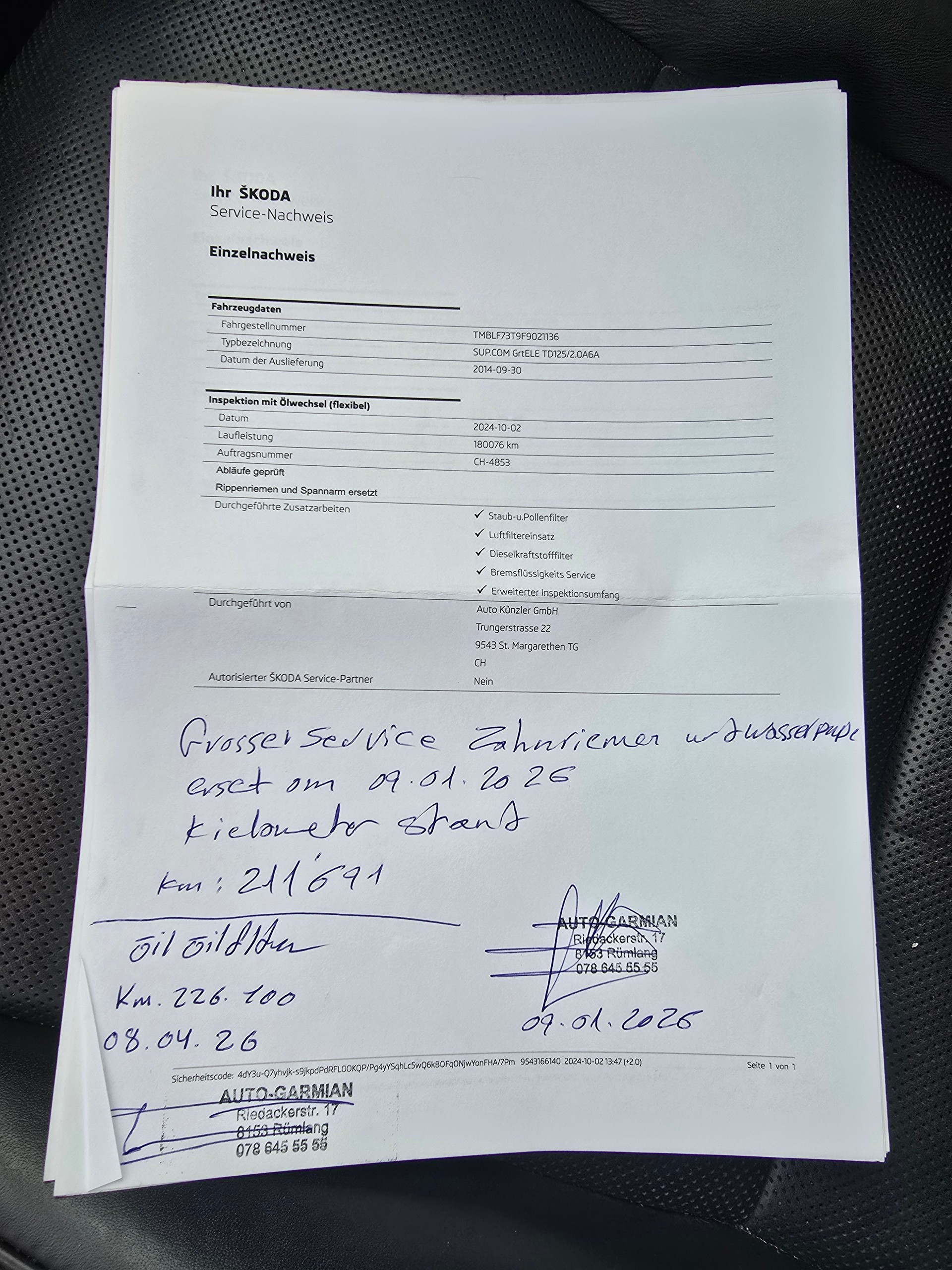 SKODA Superb Combi 2.0 TDi Elegance 4x4 DSG-image-25