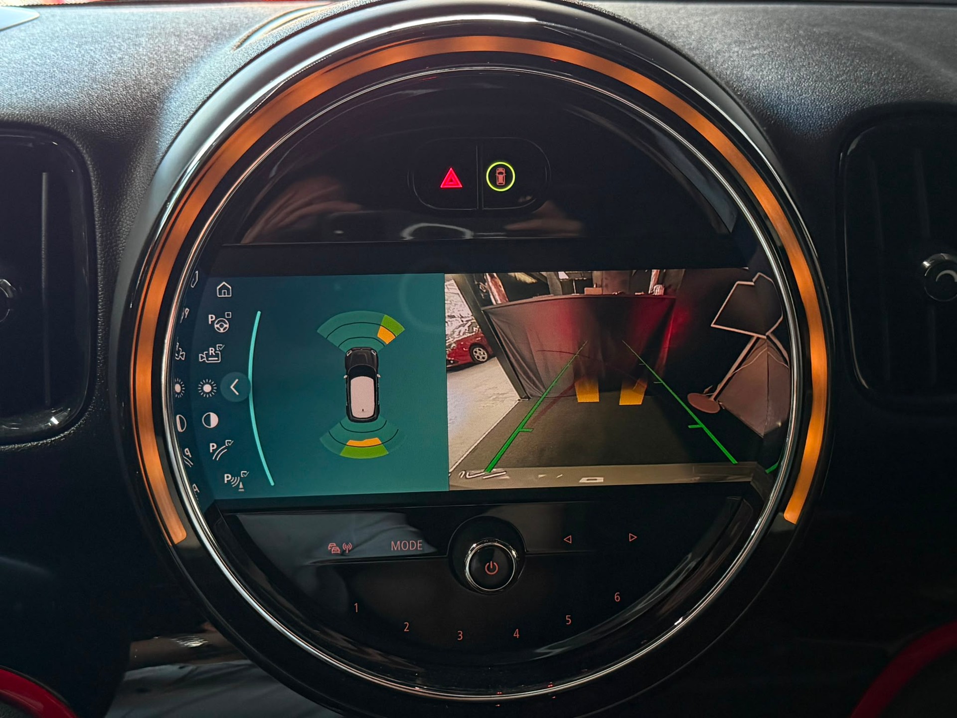 MINI Countryman John Cooper Works ALL4 Steptronic / Ch-Auto / Panoramadach / Driving Assistant / Harman-Kardon /-image-16