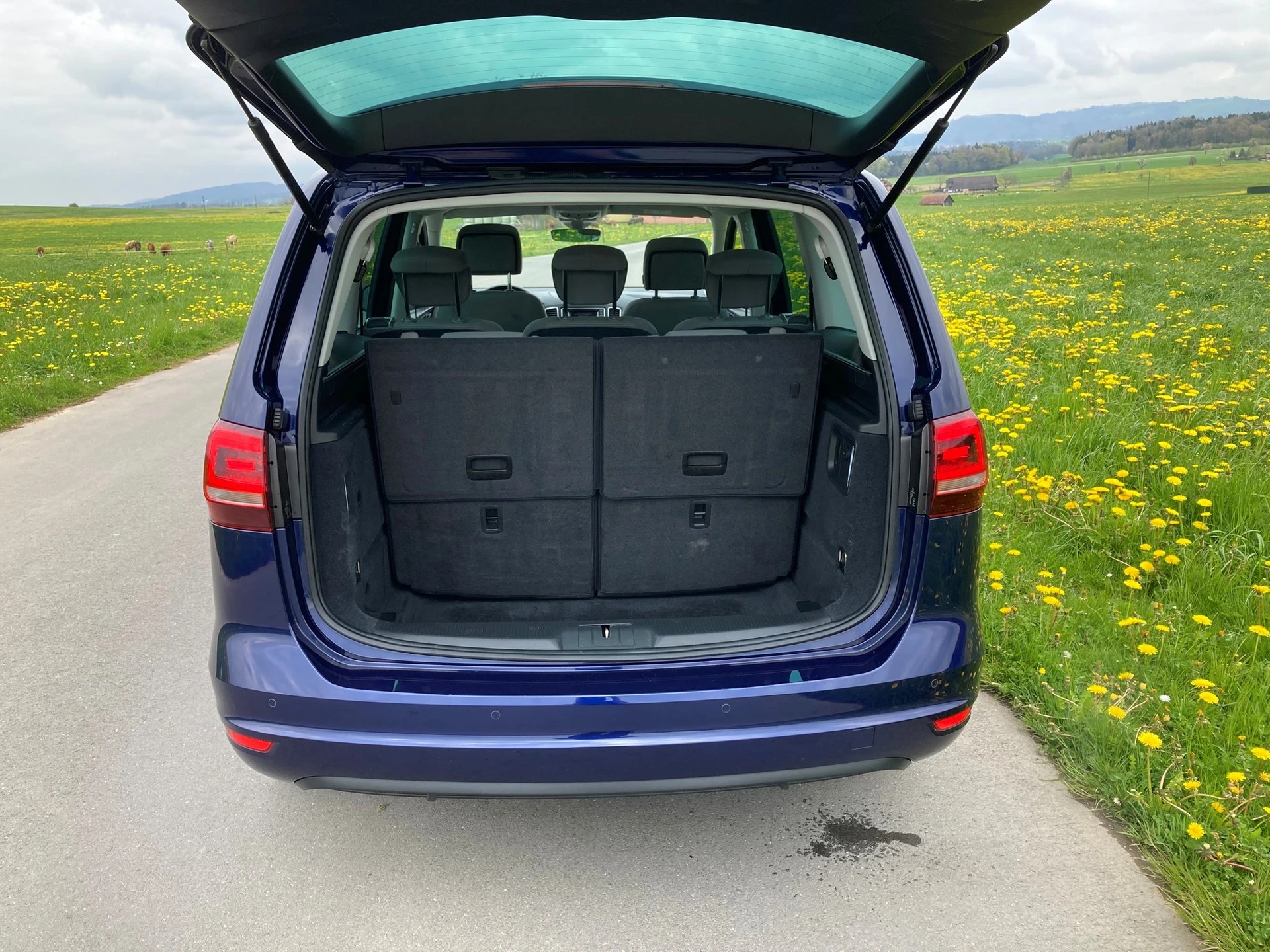 VW Sharan 2.0 TDI BMT Comfortline DSG 7 Sitzer-image-5