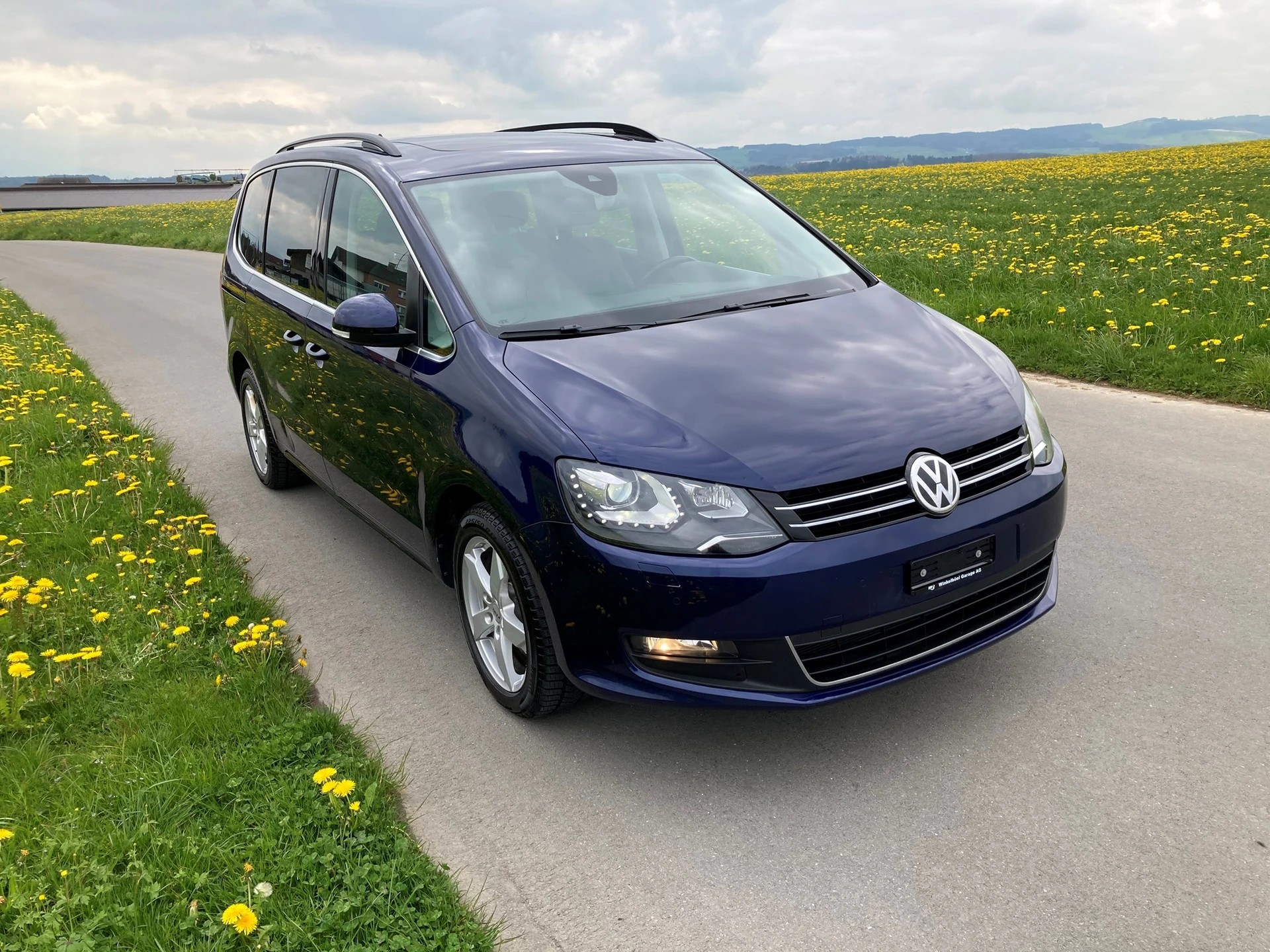 VW Sharan 2.0 TDI BMT Comfortline DSG 7 Sitzer-image-1