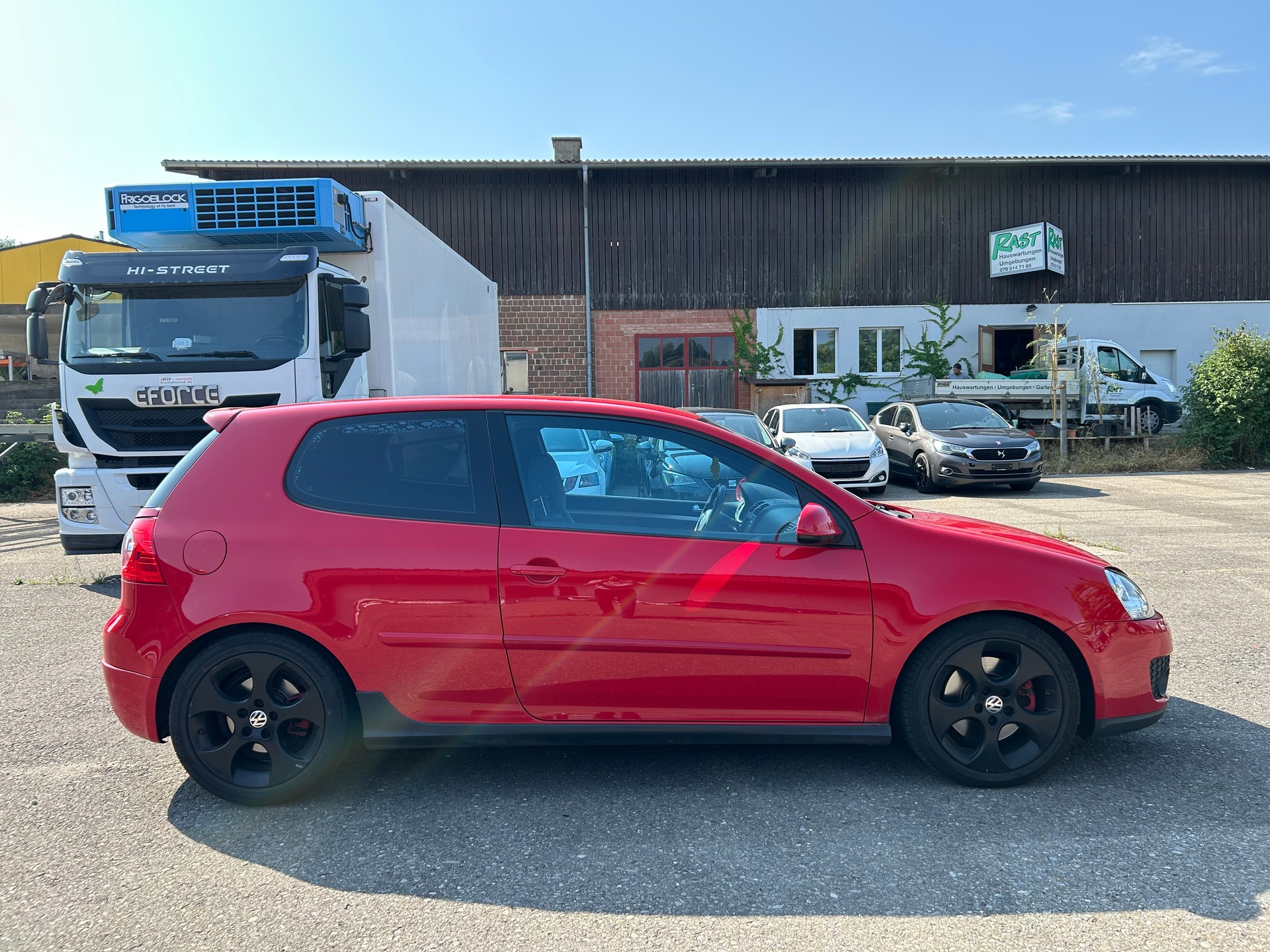 VW Golf 2.0 TFSI GTI-image-2