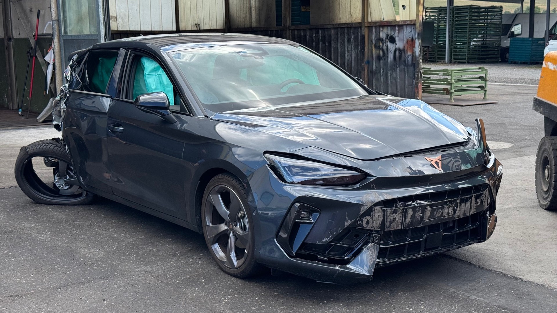 CUPRA LEON 1.5 TSI DSG-image-0