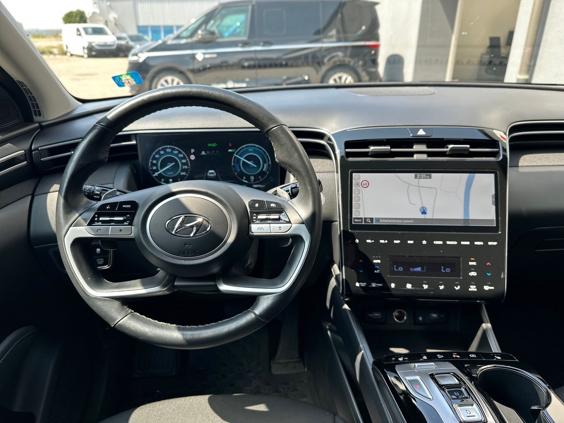 HYUNDAI Tucson 1.6 TGDI HEV Amplia 2WD-image-6