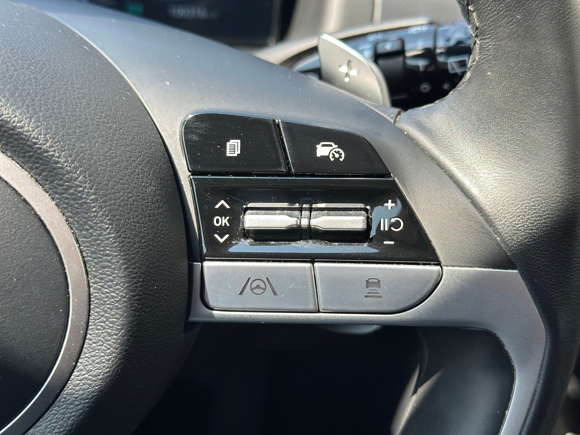 HYUNDAI Tucson 1.6 TGDI HEV Amplia 2WD-image-11