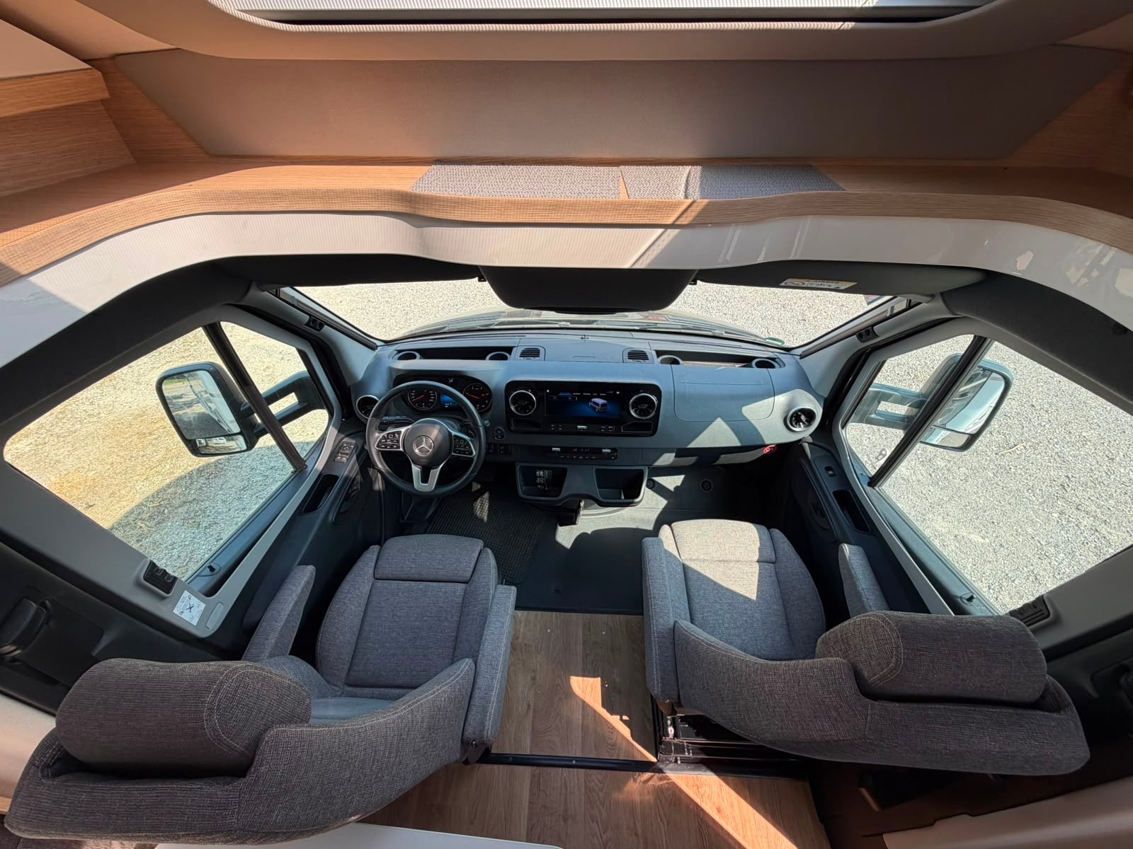 MERCEDES-BENZ ***HYMER BMC 580MC***AUTOMAT 9G-TRONIC ***170PS***LÄNGSBETT***NEUWERTIGER-ZUSTAND***VOLL-LED-SCHEINWERFER***-image-27