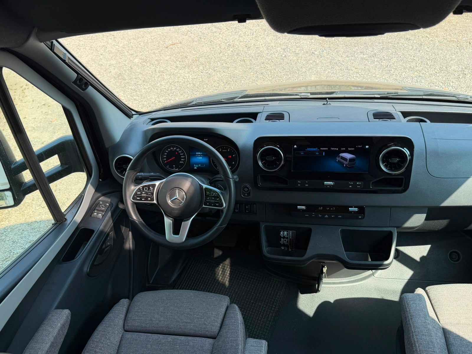 MERCEDES-BENZ ***HYMER BMC 580MC***AUTOMAT 9G-TRONIC ***170PS***LÄNGSBETT***NEUWERTIGER-ZUSTAND***VOLL-LED-SCHEINWERFER***-image-28