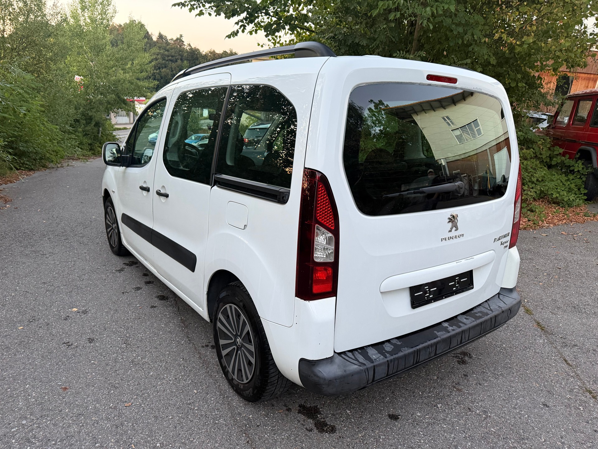 PEUGEOT Partner 1.6 e-HDI Active-image-2