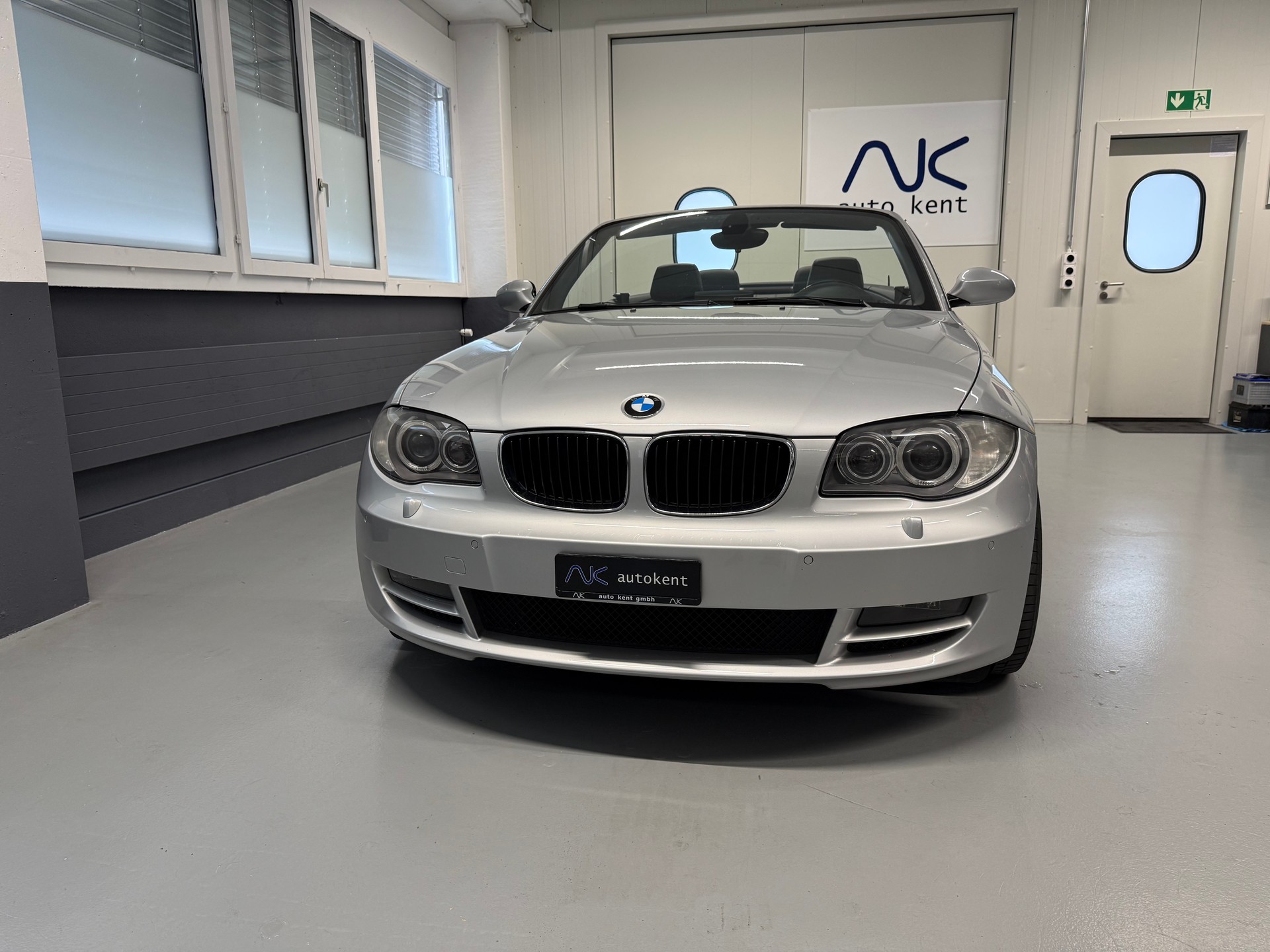 BMW 125i Cabrio Steptronic-image-1