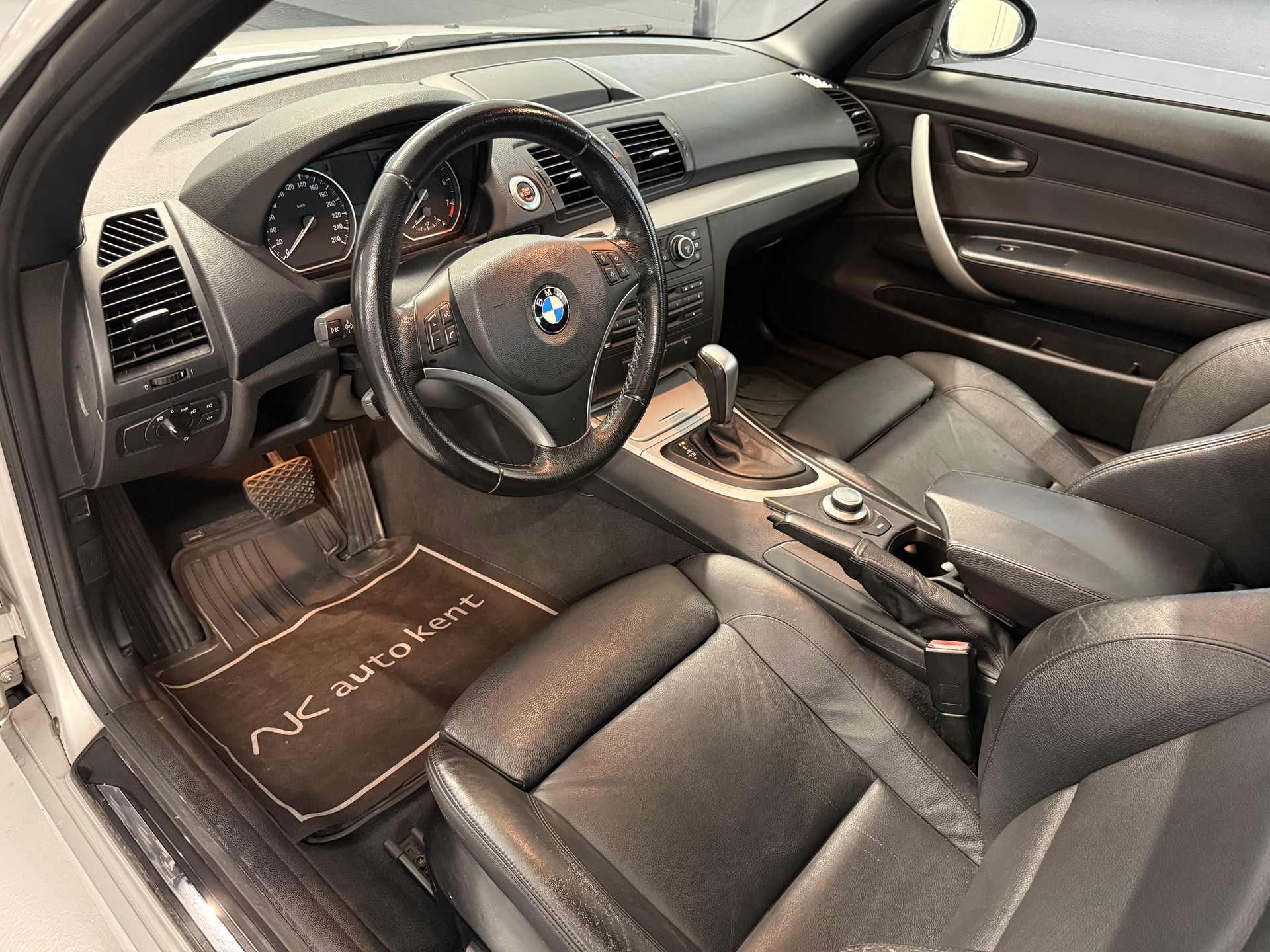 BMW 125i Cabrio Steptronic-image-13