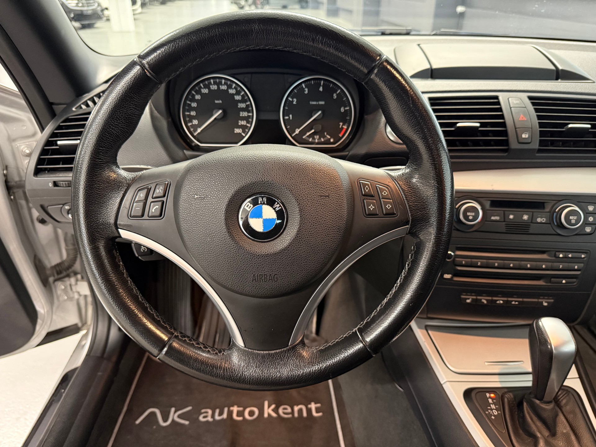 BMW 125i Cabrio Steptronic-image-14