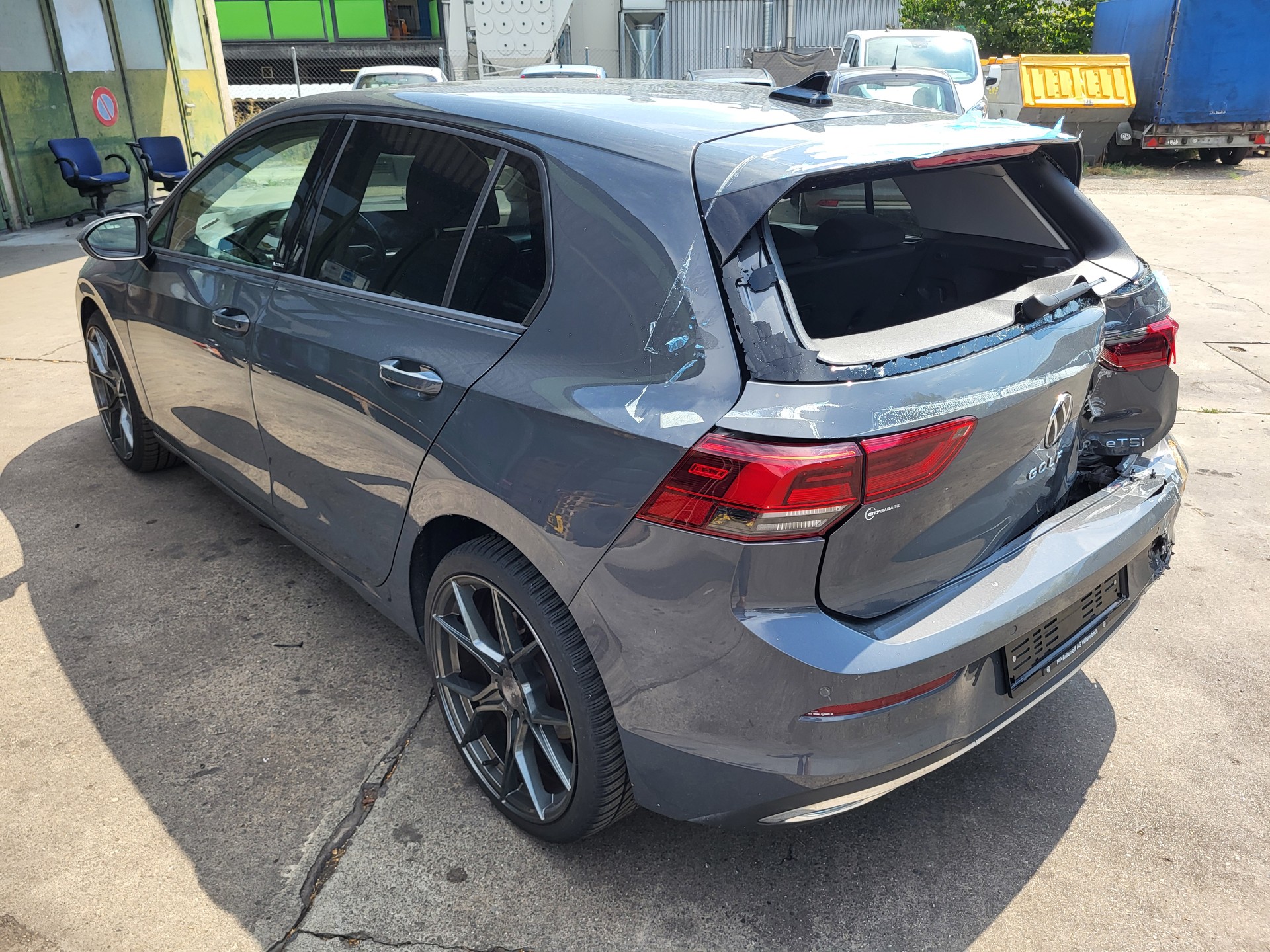 VW Golf 1.5 eTSI mHEV ACT Style DSG-image-2