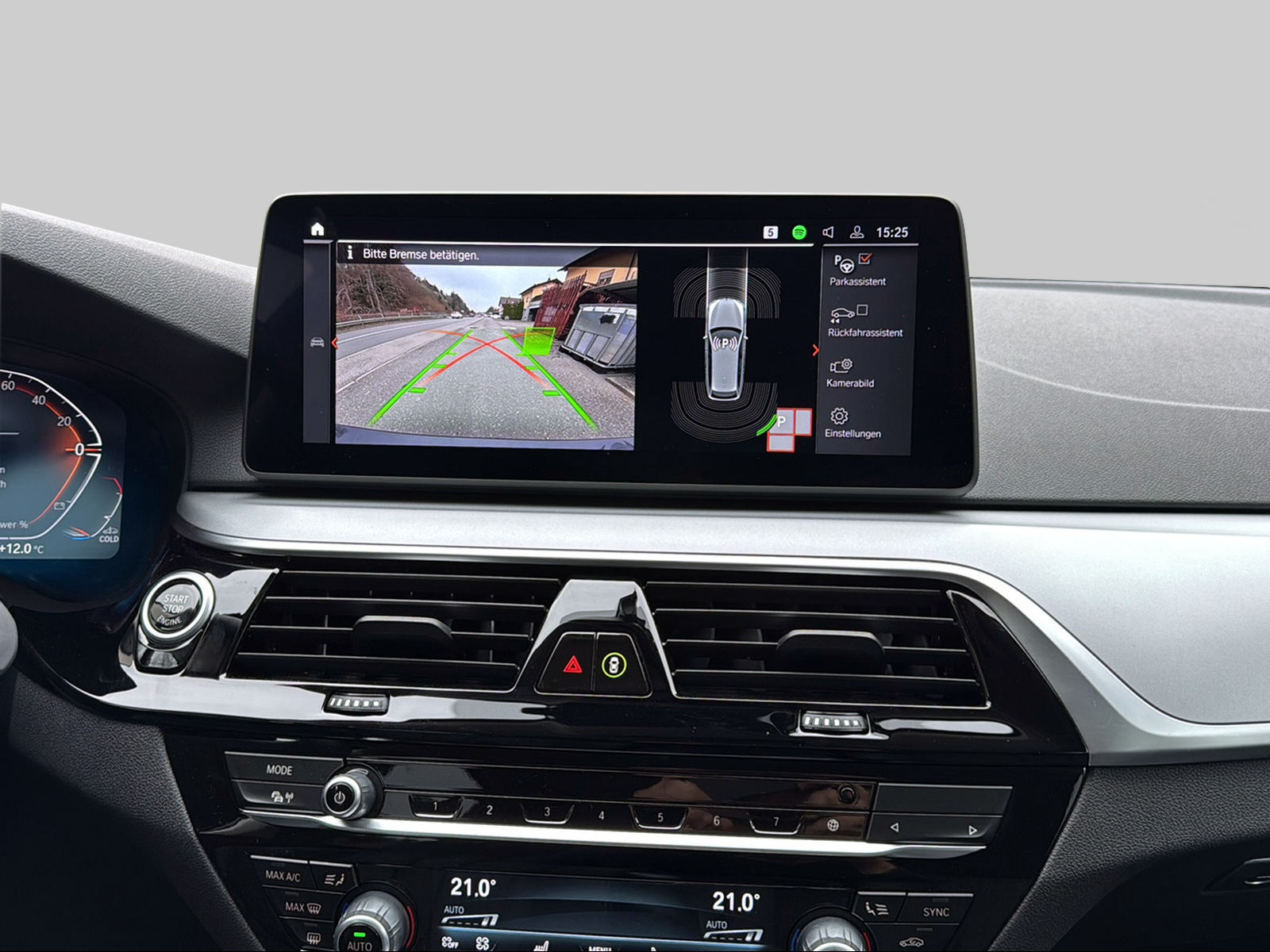 BMW 520d xDrive 48V Touring Steptronic-image-10