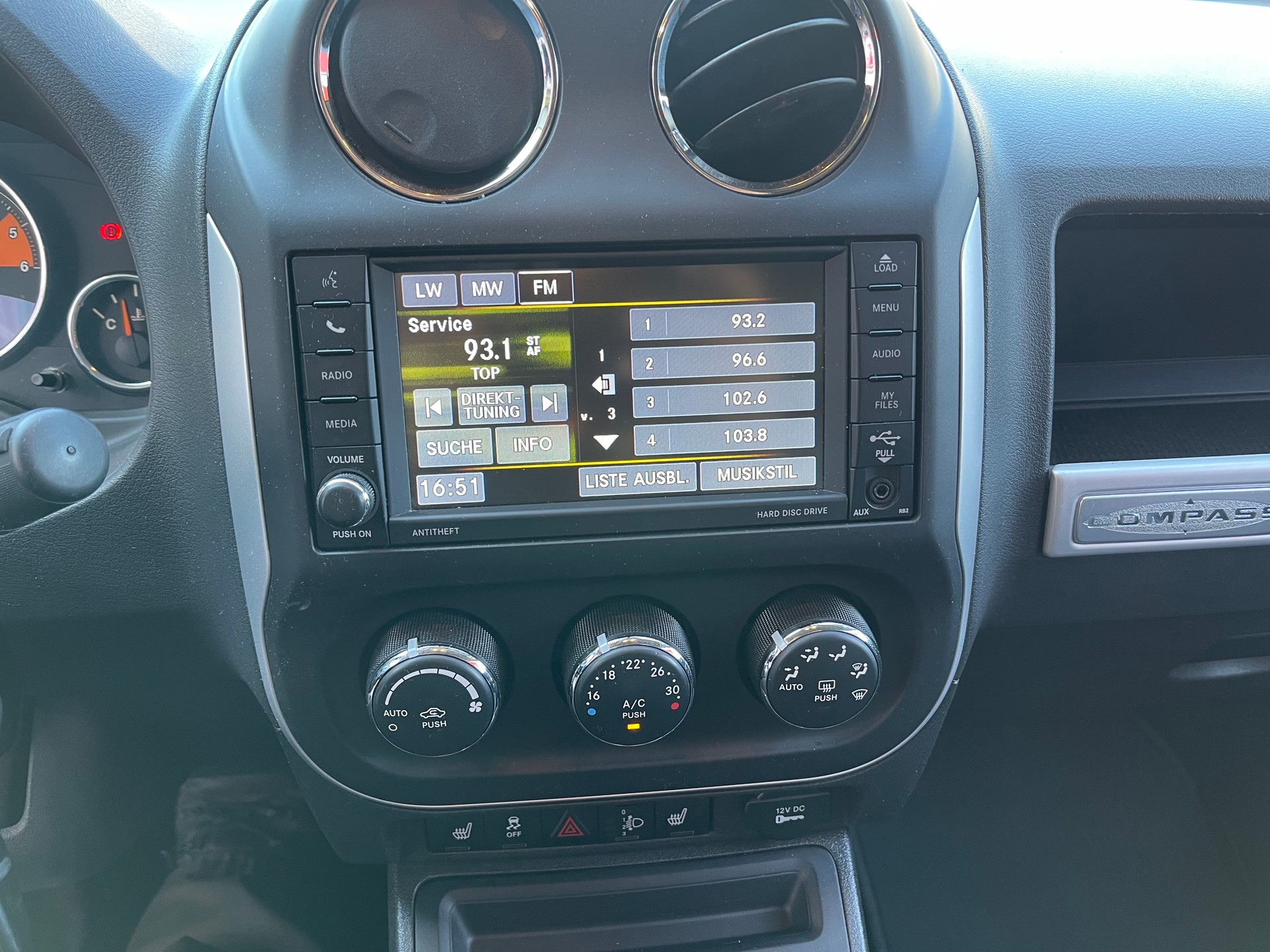 JEEP Compass 2.2 CRD Limited-image-13