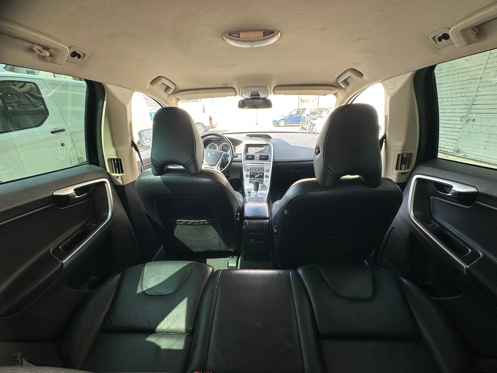 VOLVO XC60 D3 AWD Momentum Geartronic-image-7