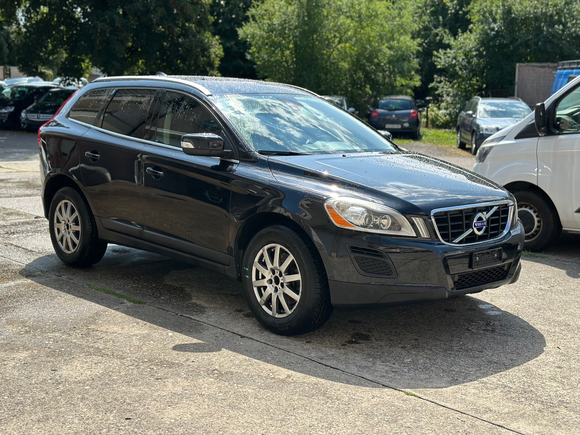 VOLVO XC60 D3 AWD Momentum Geartronic-image-1