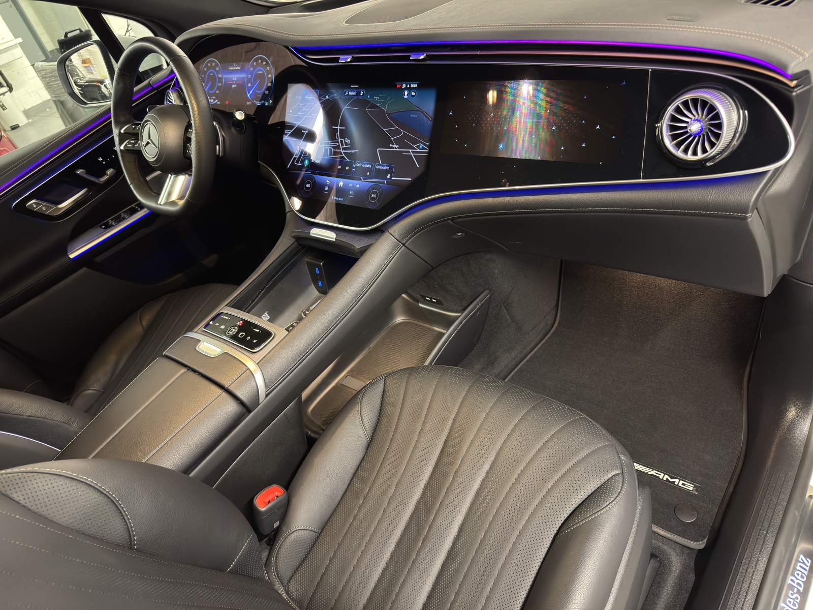 MERCEDES-BENZ EQE 500 SUV AMG Line 4Matic-image-11