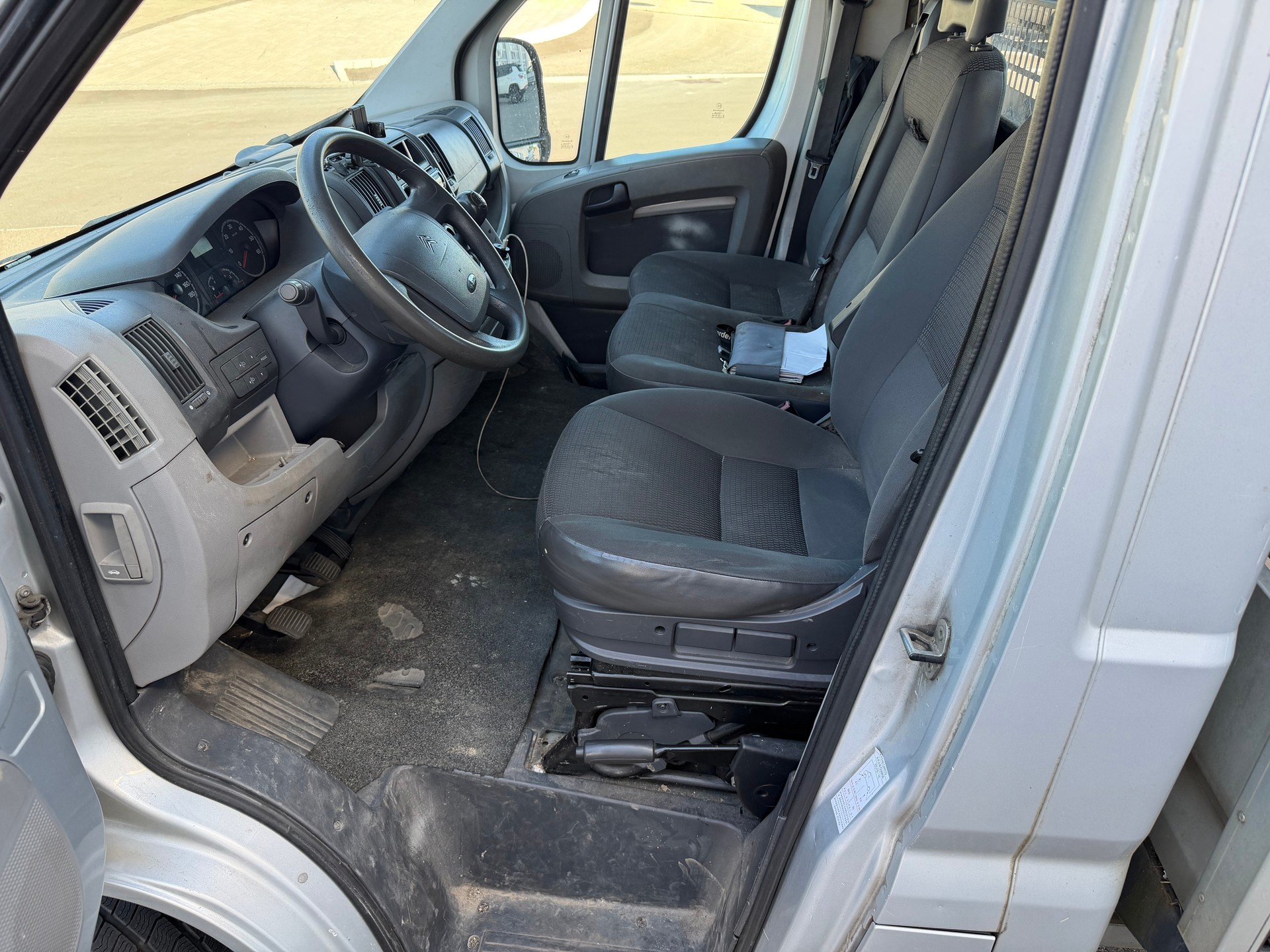 CITROEN Jumper 2.2 HDi 35 L4-image-13