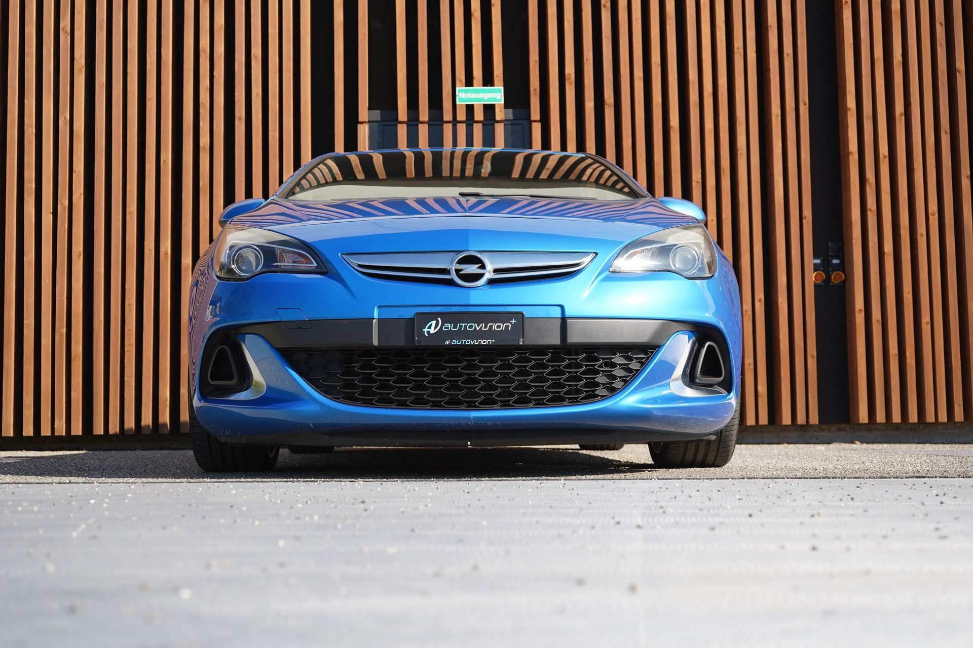 OPEL ASTRA GTC 2.0i 16V TURBO OPC l 280 PS-image-14