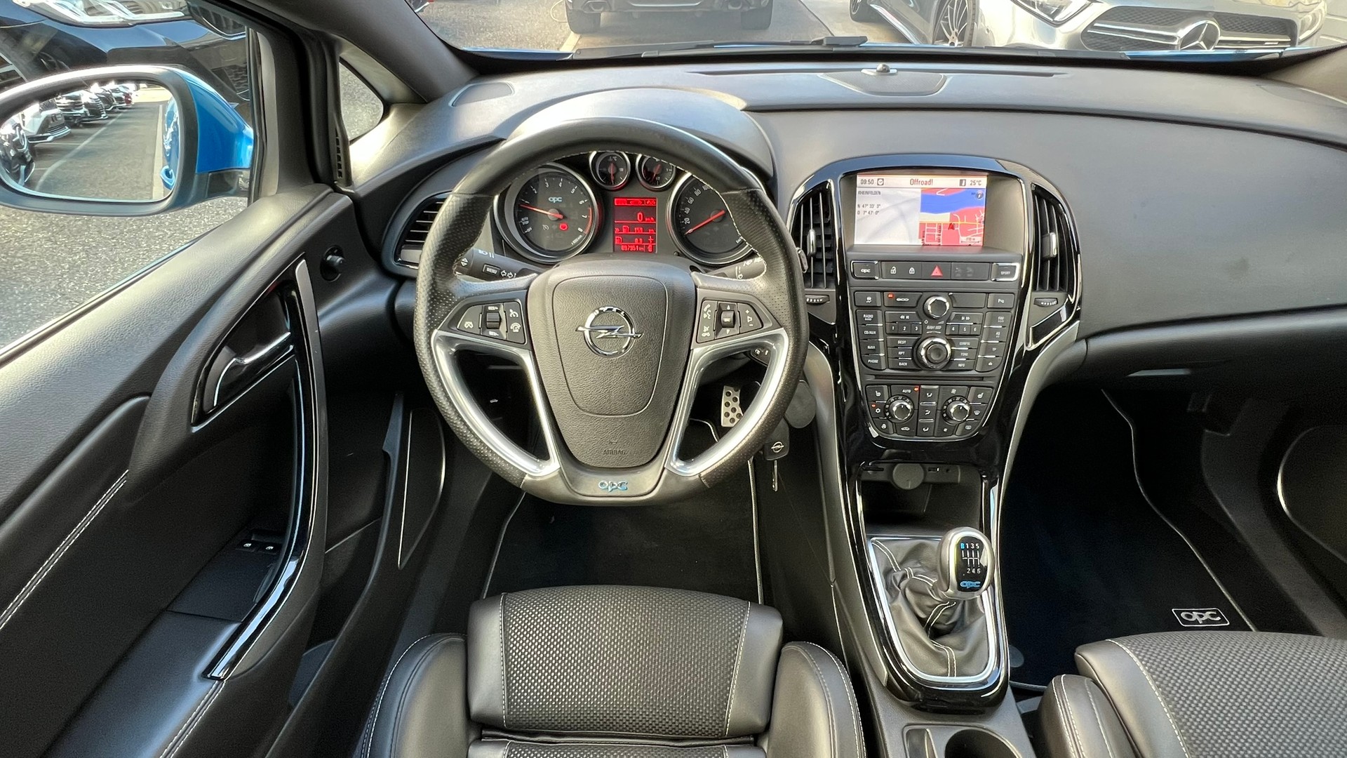 OPEL ASTRA GTC 2.0i 16V TURBO OPC l 280 PS-image-21