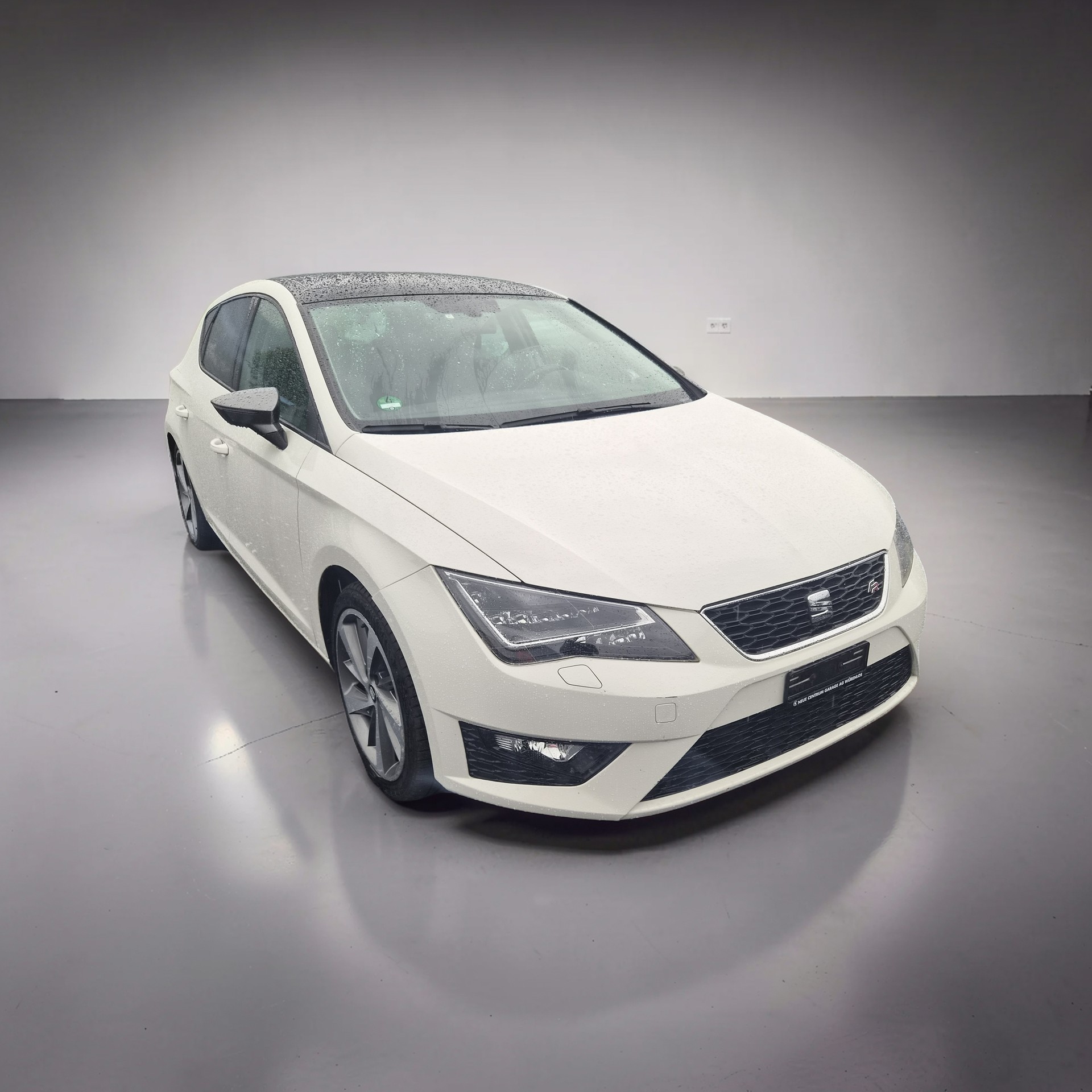 SEAT Leon 1.8 TSI FR DSG-image-0
