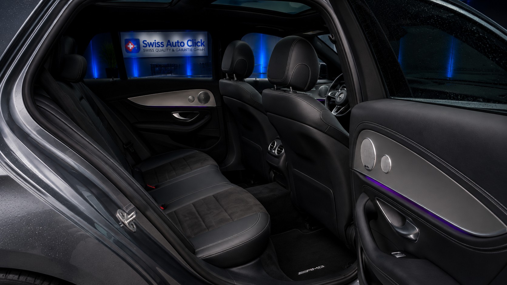 MERCEDES-BENZ E 200 AMG Line 4 Matic 9G-Tronic-image-10