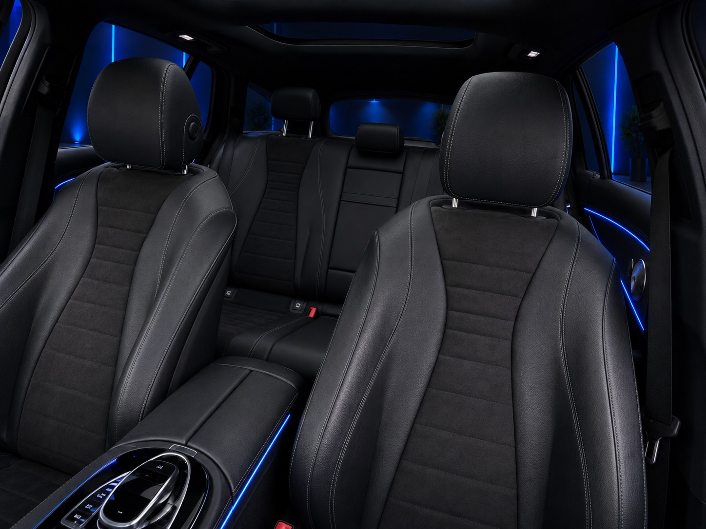 MERCEDES-BENZ E 200 AMG Line 4 Matic 9G-Tronic-image-13