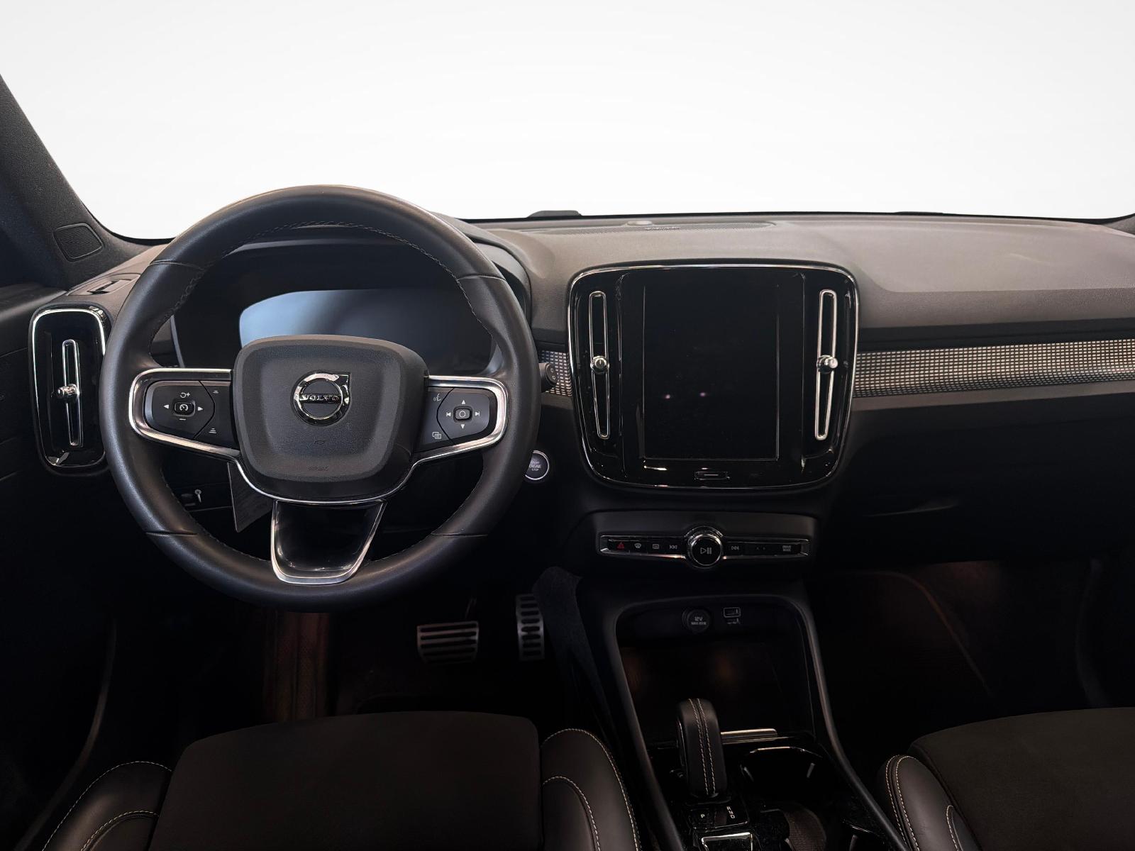 VOLVO XC40 2.0 B4 MH R-Design AWD - Pedane laterali e garanzia estesa a 7 anni inclusa-image-8