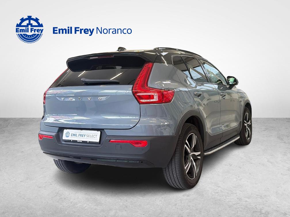 VOLVO XC40 2.0 B4 MH R-Design AWD - Pedane laterali e garanzia estesa a 7 anni inclusa-image-4