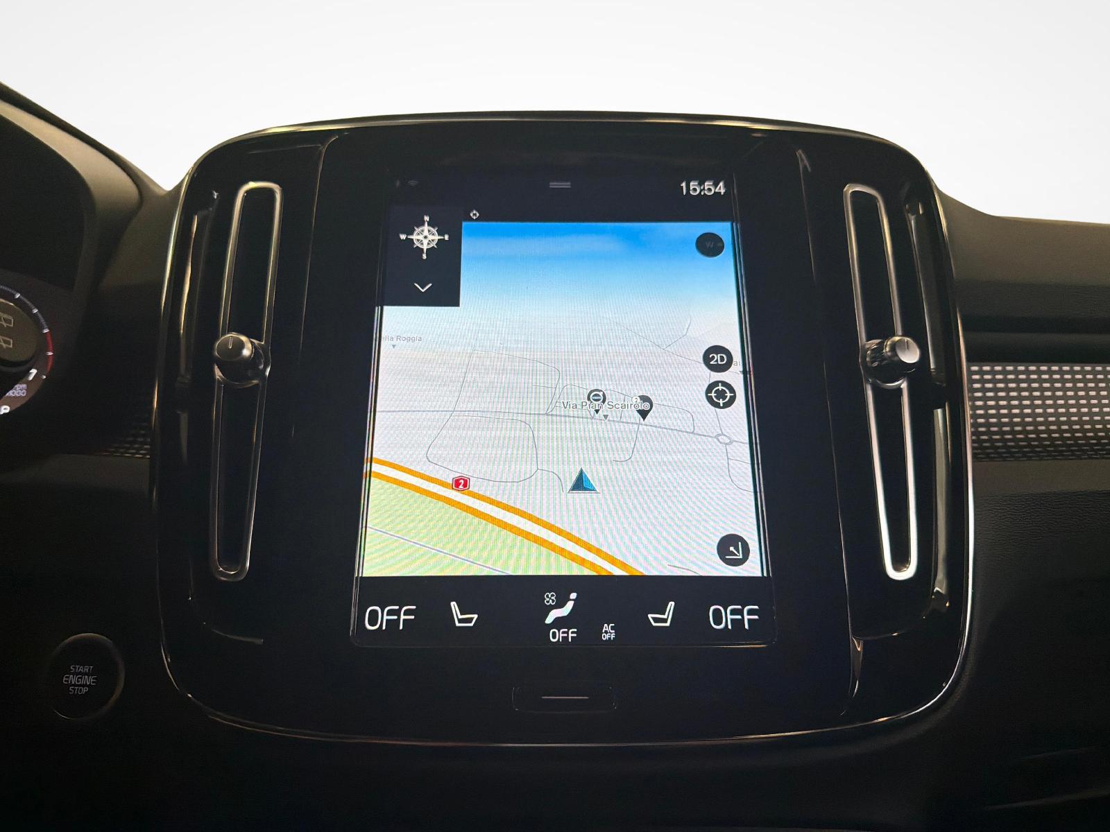 VOLVO XC40 2.0 B4 MH R-Design AWD - Pedane laterali e garanzia estesa a 7 anni inclusa-image-13