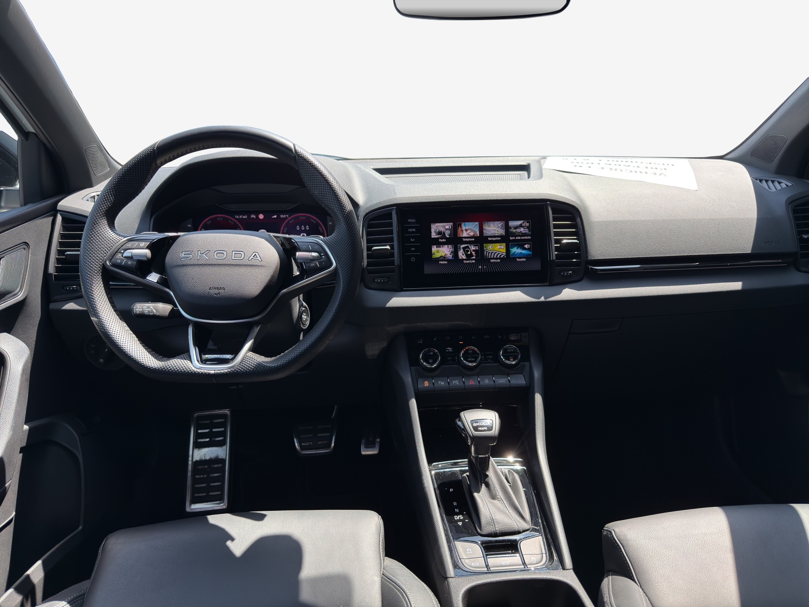 SKODA Karoq 2.0 TSI SportLine 4x4 DSG-image-8