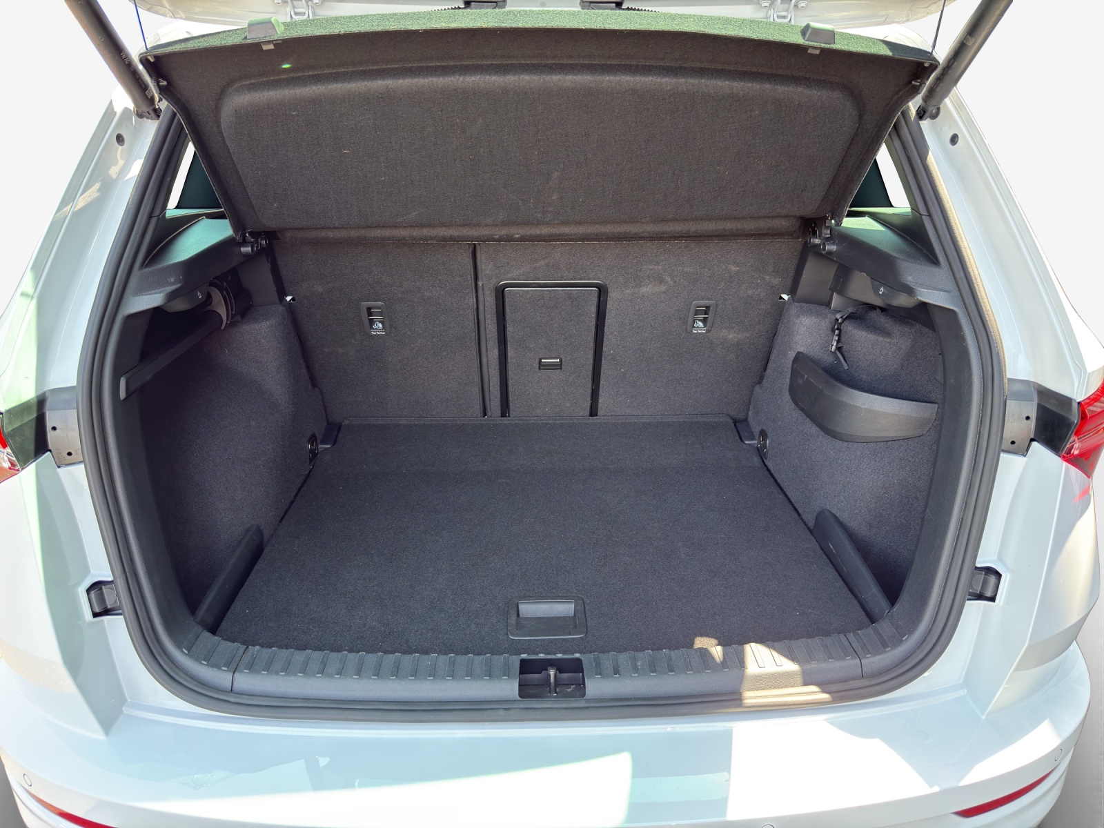 SKODA Karoq 2.0 TSI SportLine 4x4 DSG-image-12