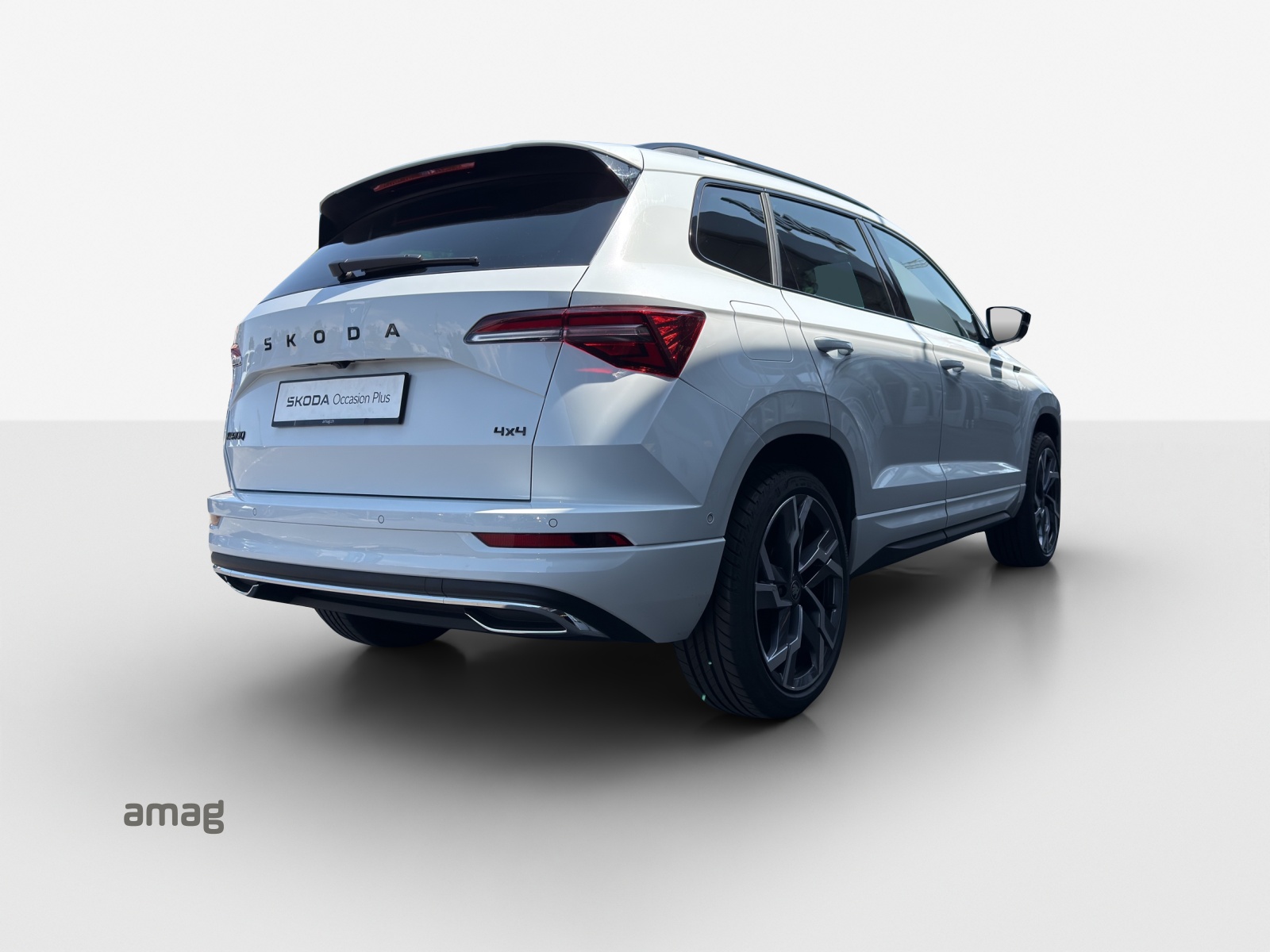 SKODA Karoq 2.0 TSI SportLine 4x4 DSG-image-4