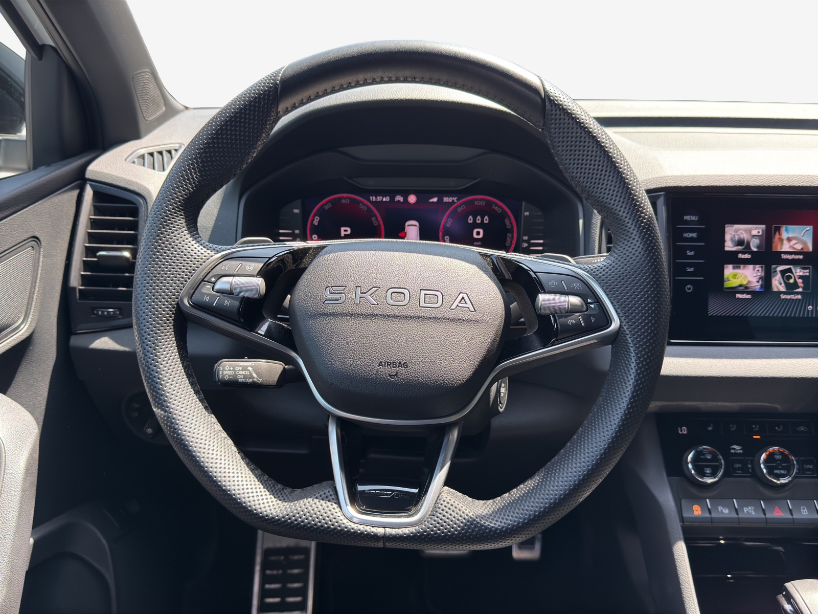 SKODA Karoq 2.0 TSI SportLine 4x4 DSG-image-9