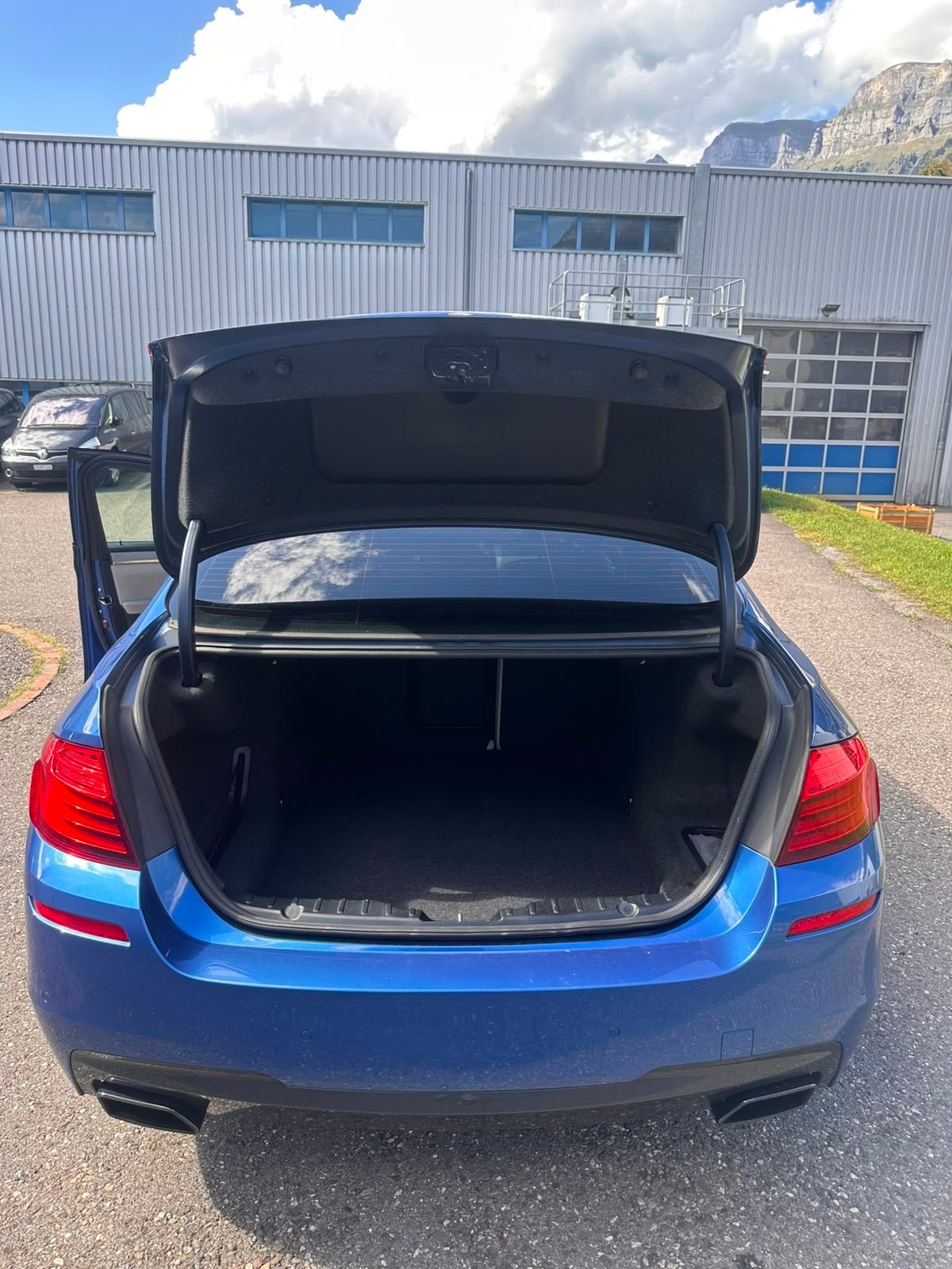 BMW M550d xDrive Steptronic-image-18