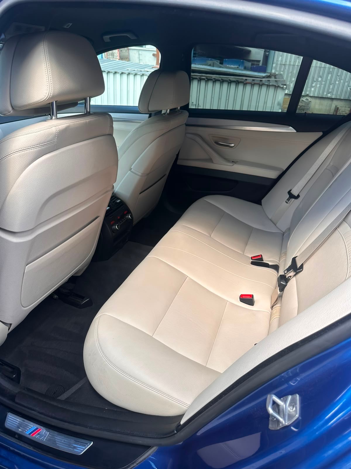 BMW M550d xDrive Steptronic-image-14