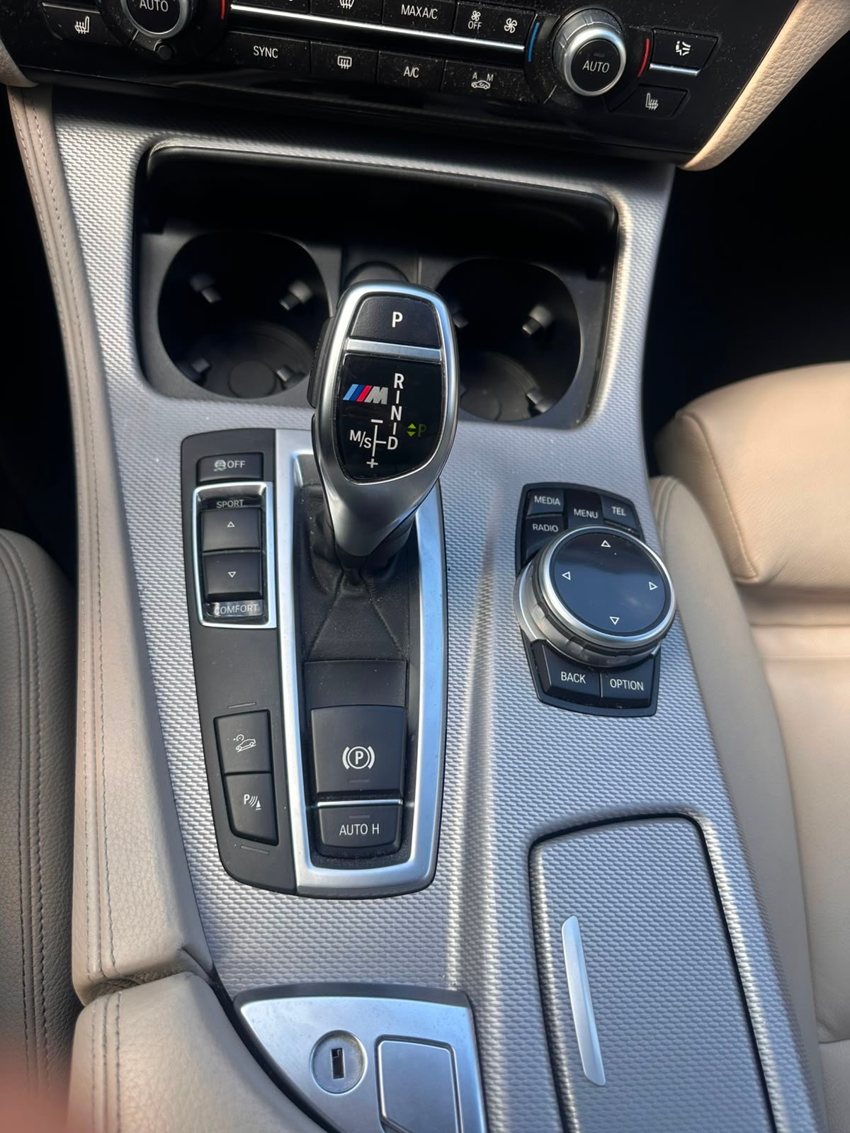 BMW M550d xDrive Steptronic-image-11