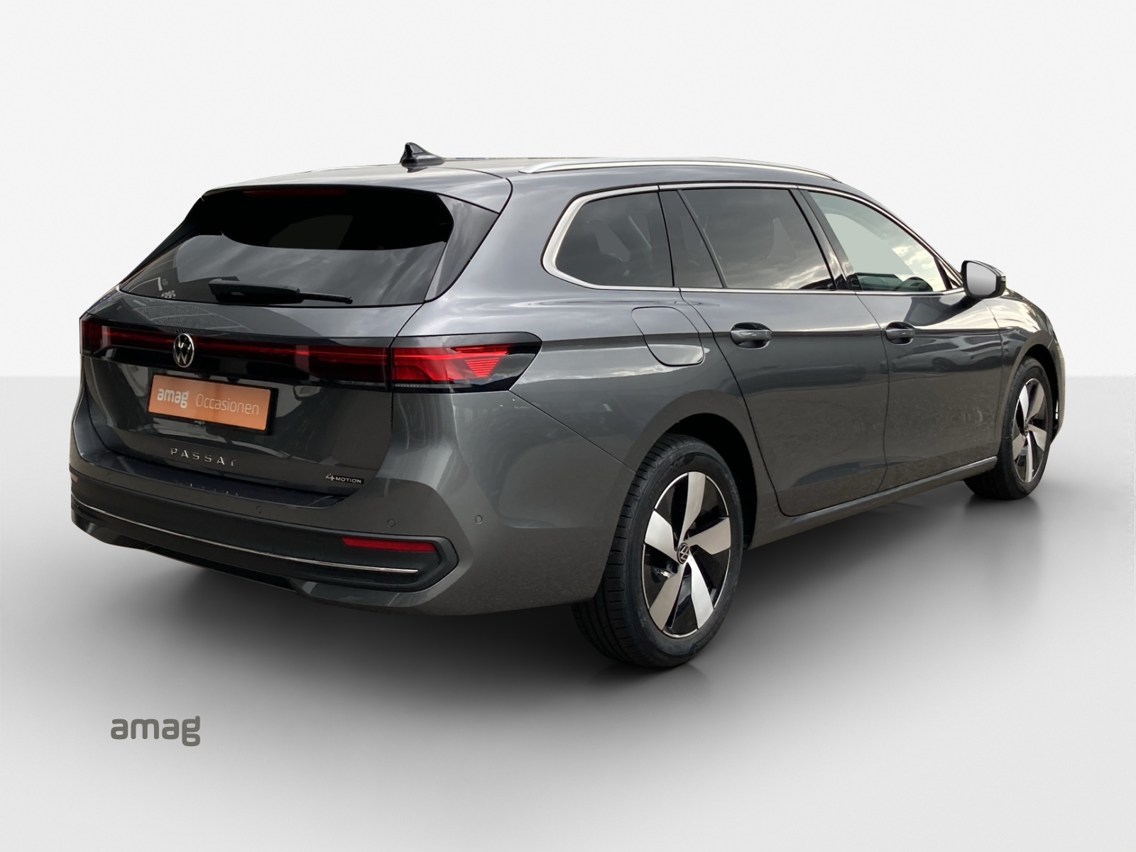 VW Passat Variant 2.0 TDI evo Business 4 Motion DSG-image-4