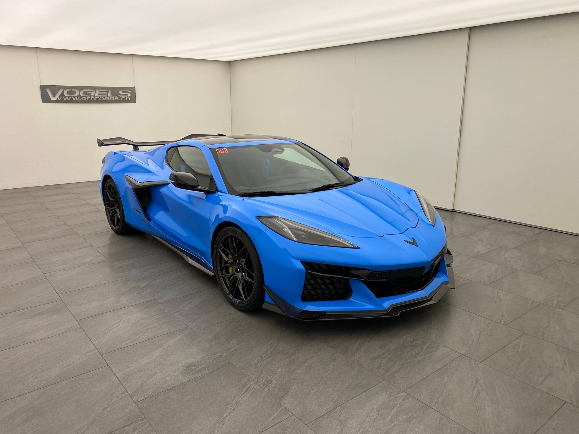 CHEVROLET Corvette C8 Z06 3LZ Z07 Performance Carbon-image-3