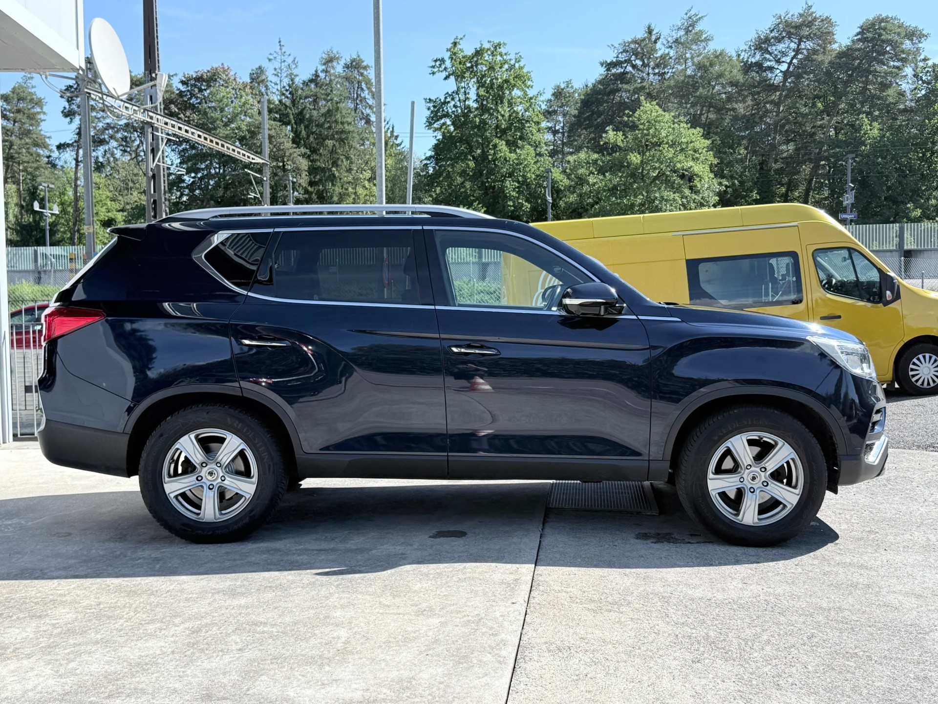 KGM-SsangYong Rexton RX220 e-XDi Sapphire 4WD-image-3