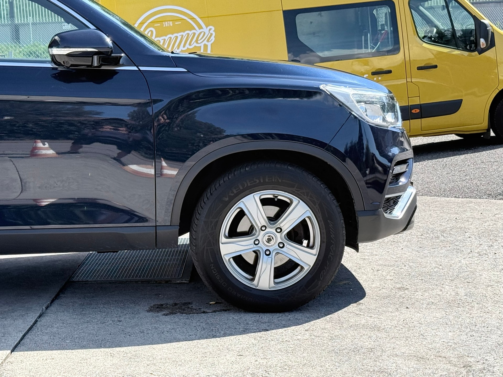 KGM-SsangYong Rexton RX220 e-XDi Sapphire 4WD-image-4