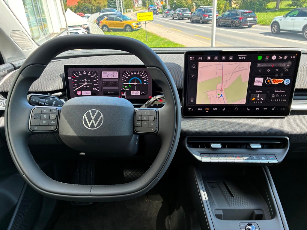VW ID.Polo 52 kWh Life Edition One-image-11