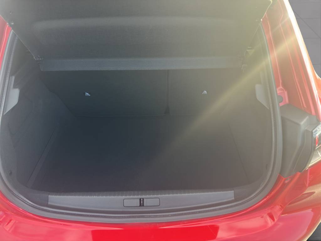 PEUGEOT 208 1.2 PureTech GT Pack EAT8-image-10