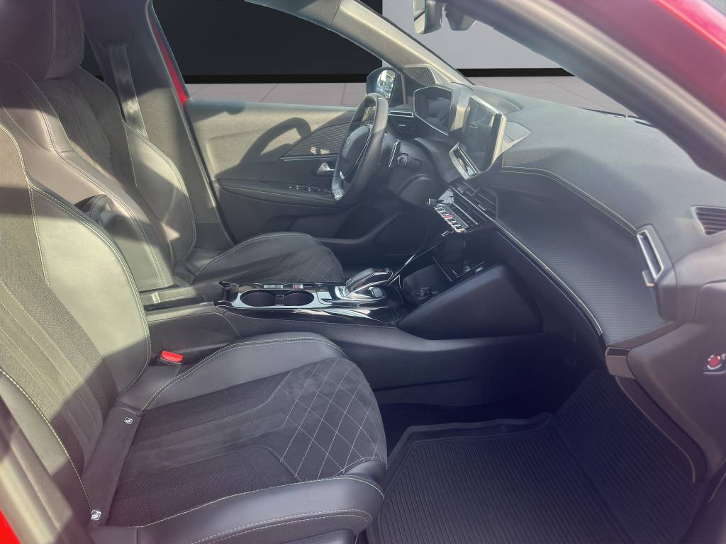PEUGEOT 208 1.2 PureTech GT Pack EAT8-image-9