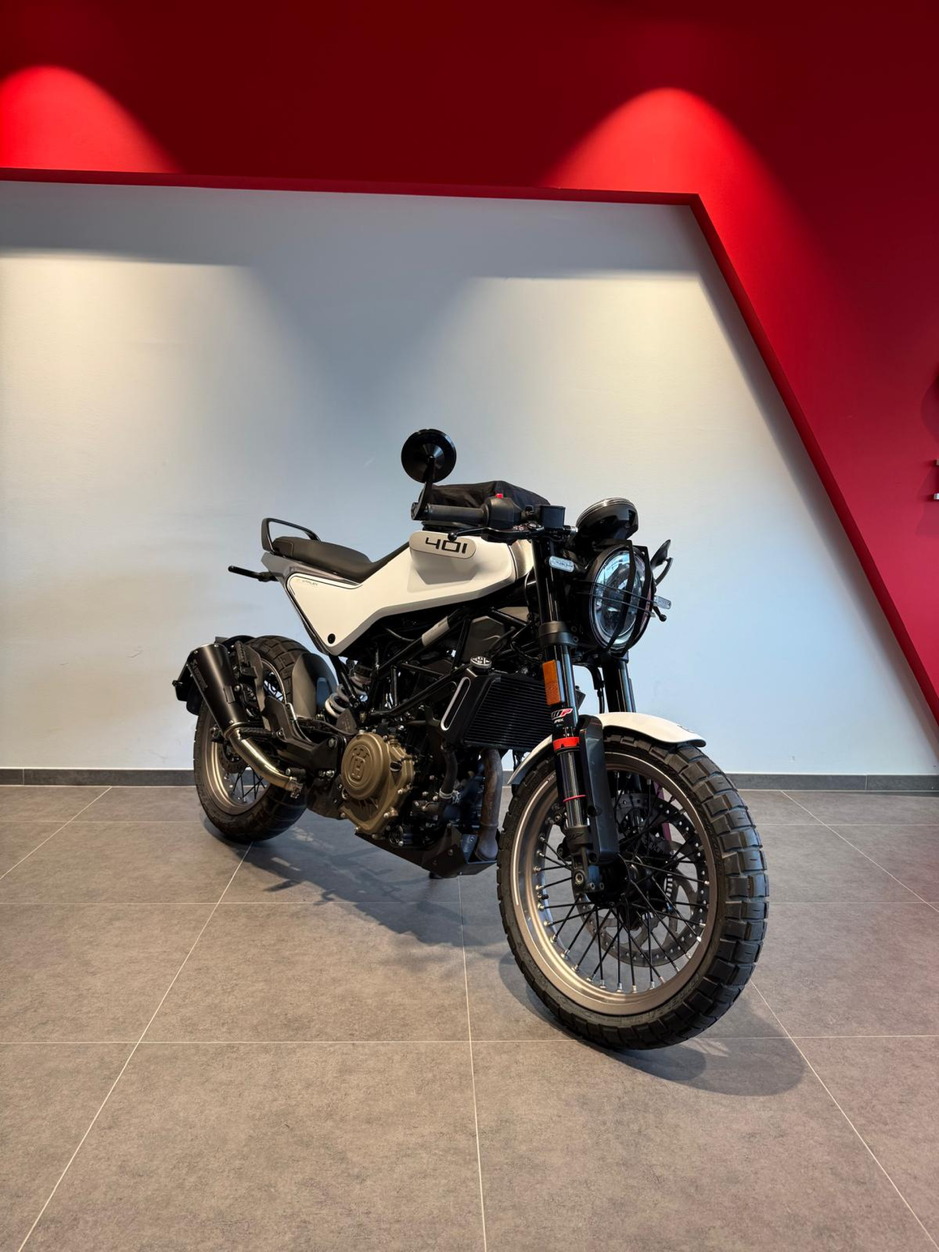 HUSQVARNA Vitpilen 401