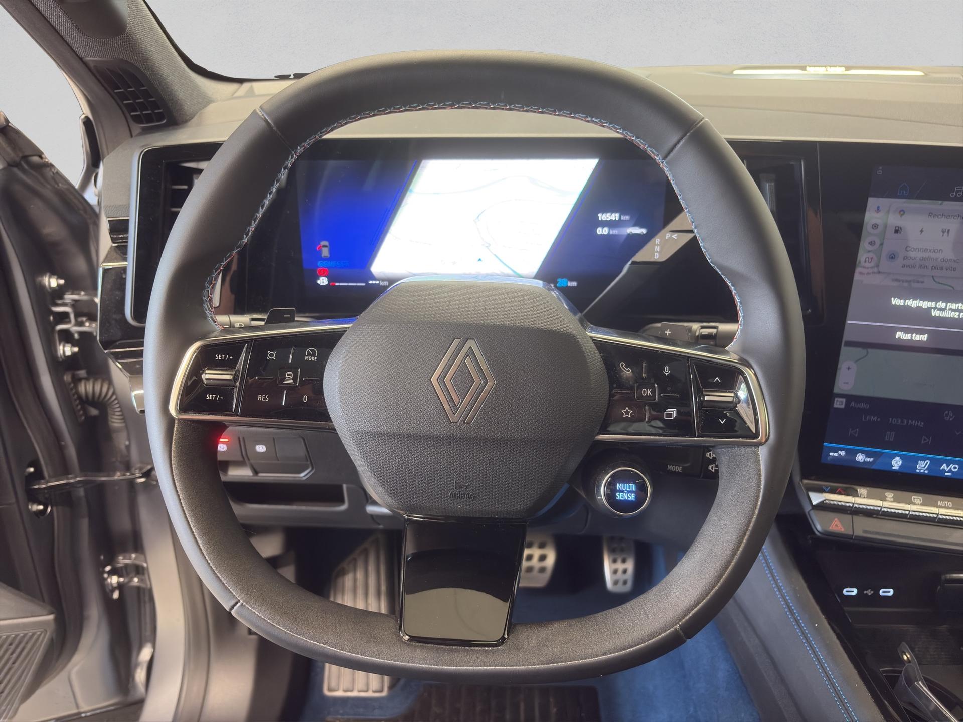 RENAULT Rafale 1.2 E-Tech Plug-in Hybrid 300 4x4 Atelier Alpine-image-9