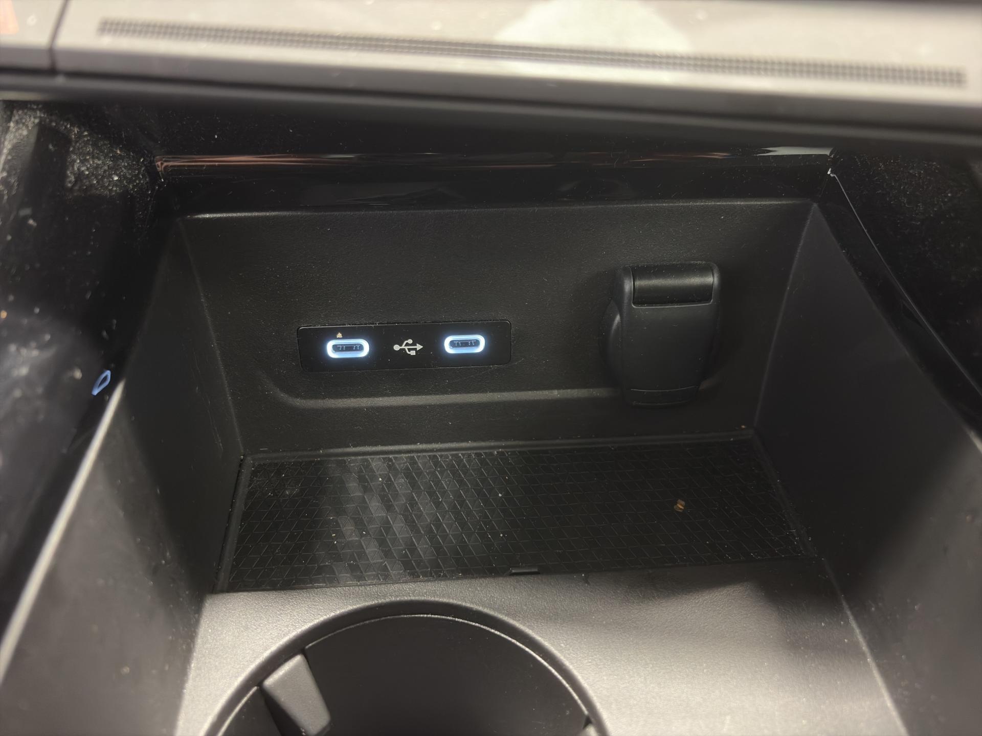 RENAULT Rafale 1.2 E-Tech Plug-in Hybrid 300 4x4 Atelier Alpine-image-20