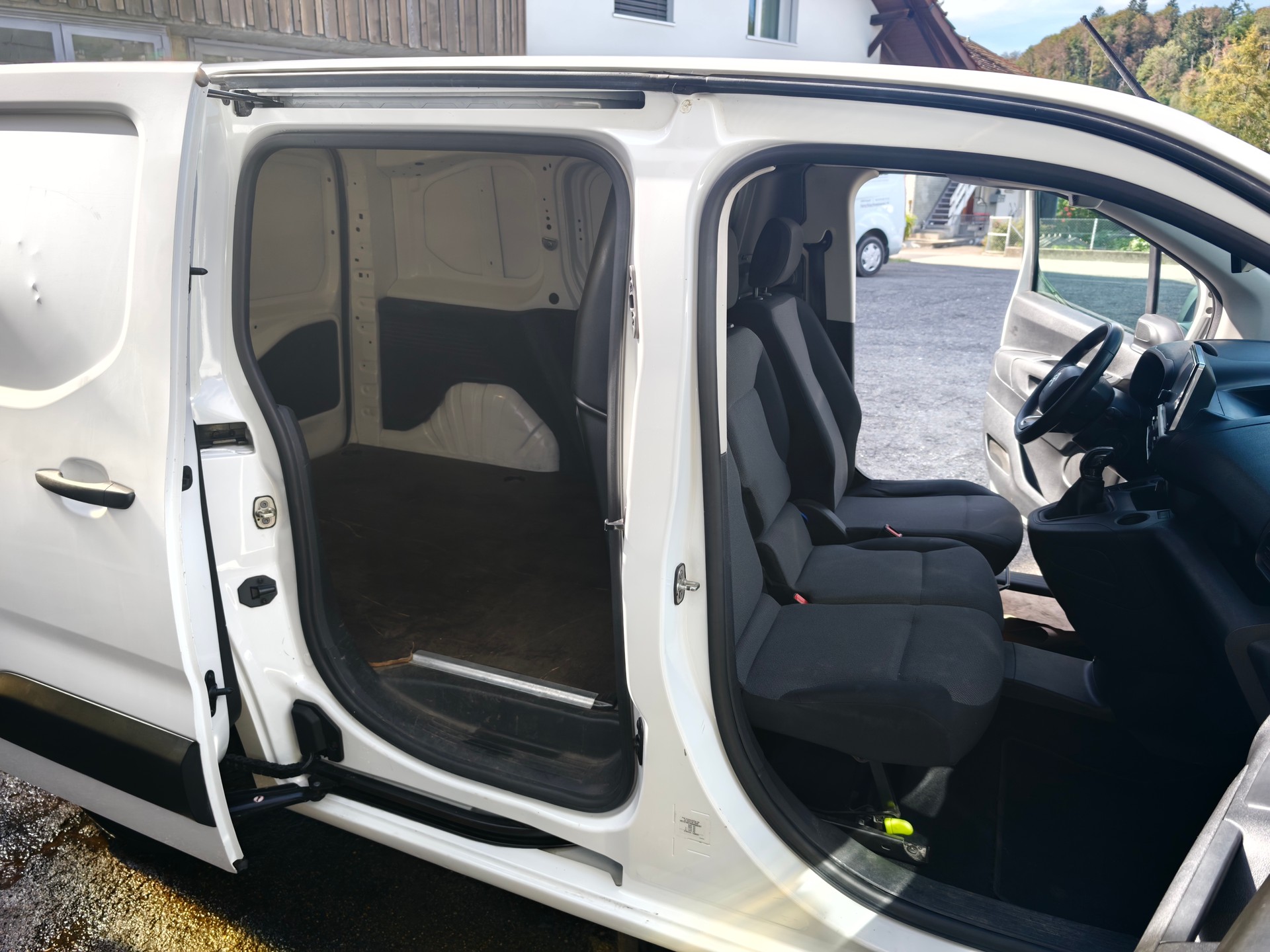 CITROEN Berlingo Van 1.6 Blue HDi 100 s/s Worker 1000kg-image-31