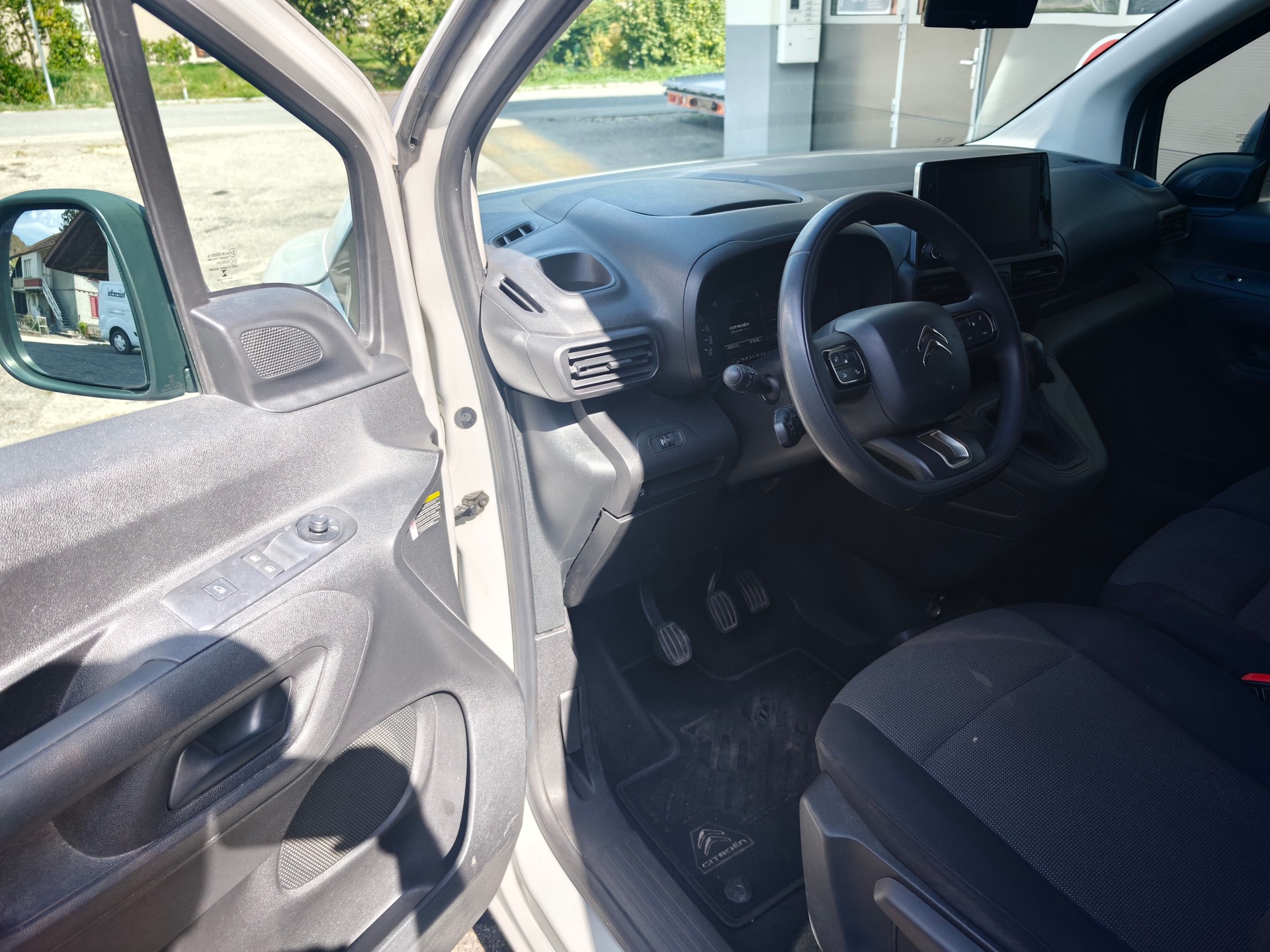 CITROEN Berlingo Van 1.6 Blue HDi 100 s/s Worker 1000kg-image-18